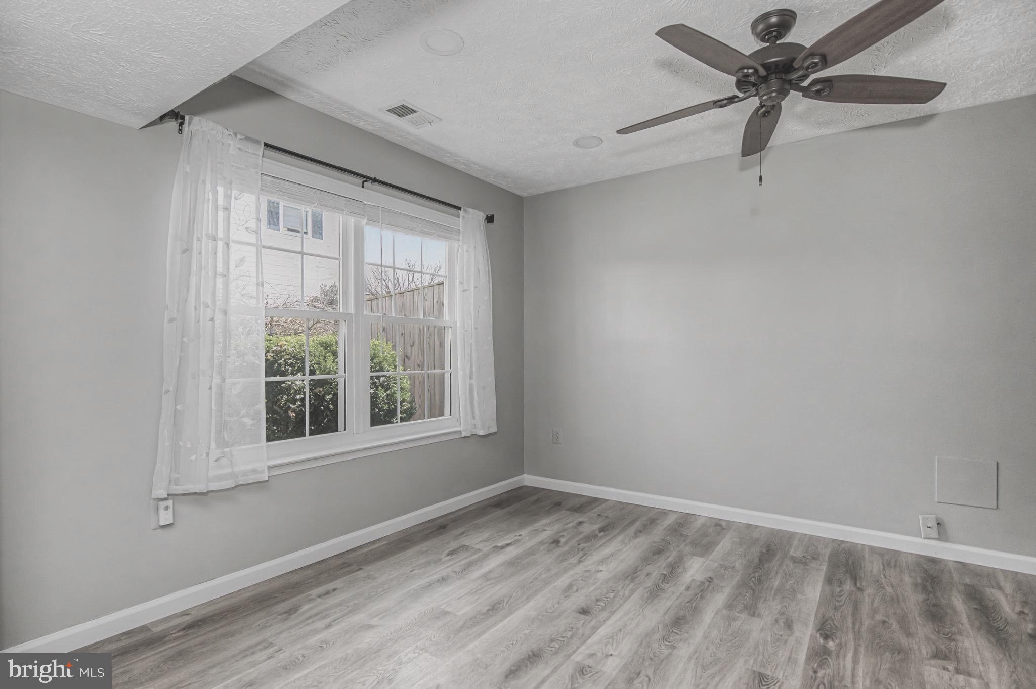 SINGLETONS GROVE - Residential