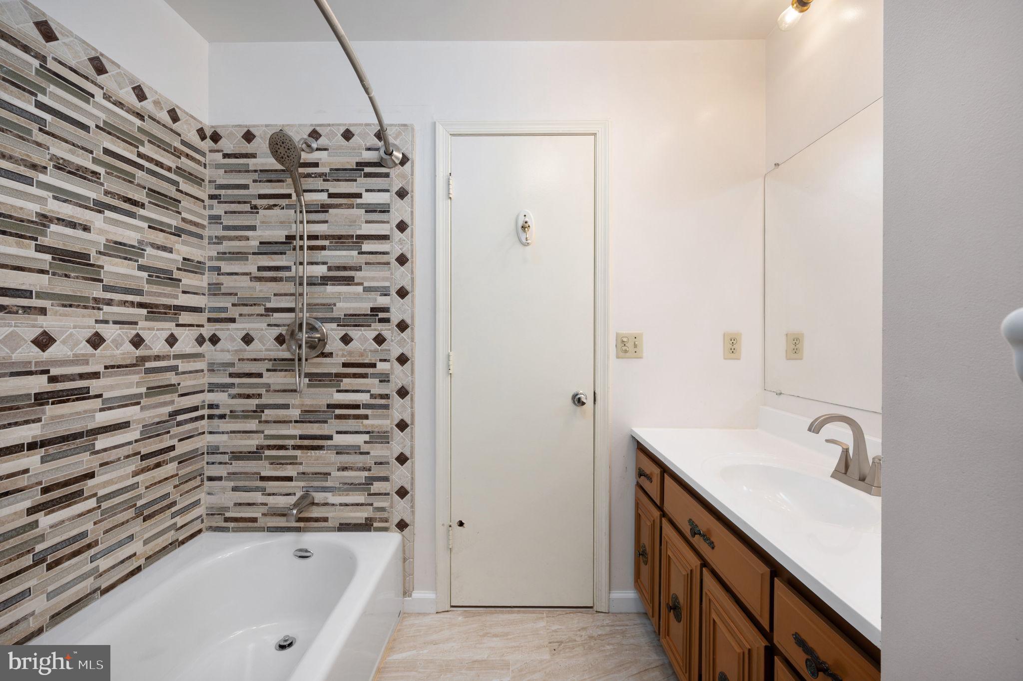 AQUIA HARBOUR - Residential