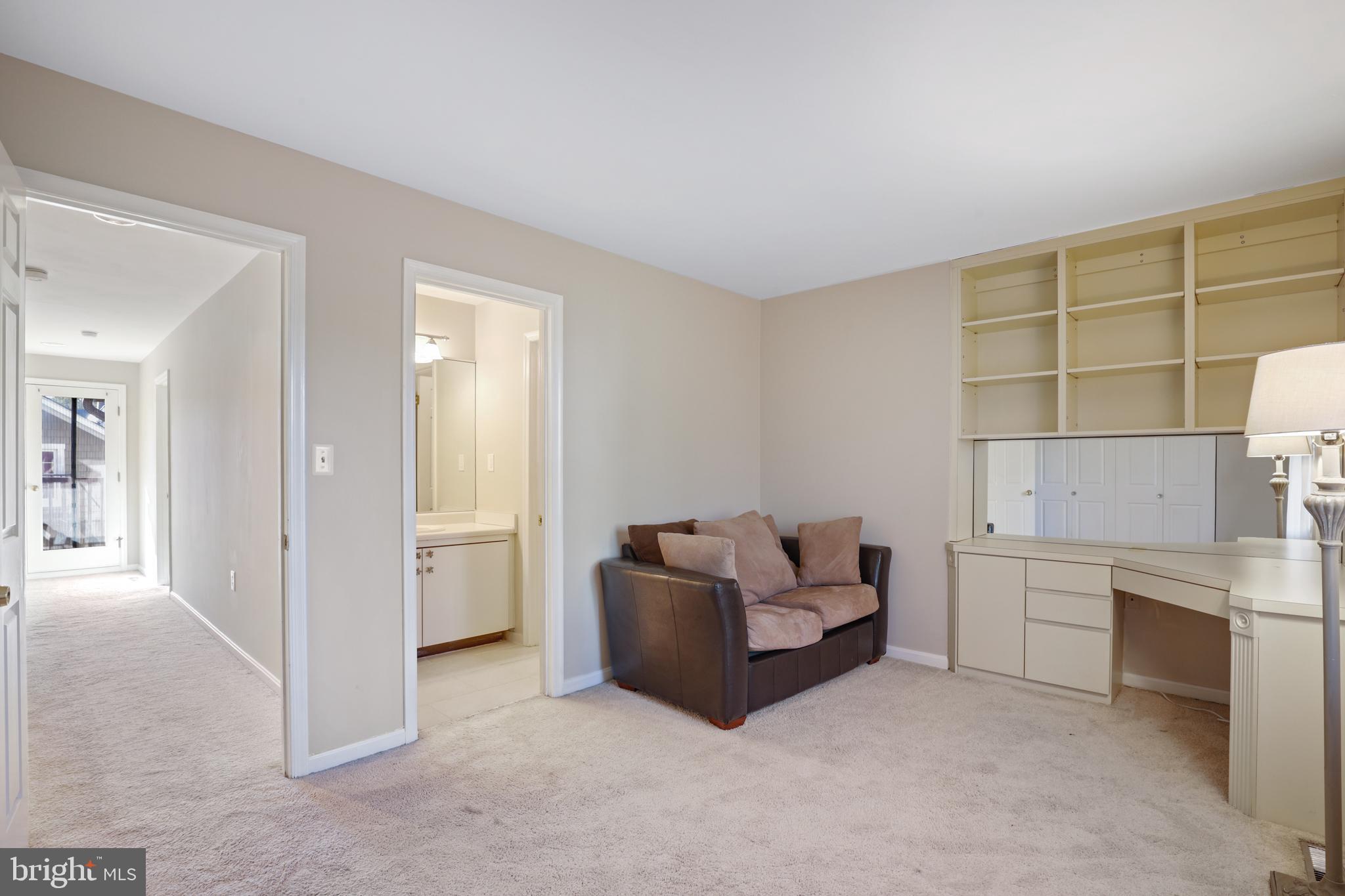 ROLAND PARK - Residential Lease