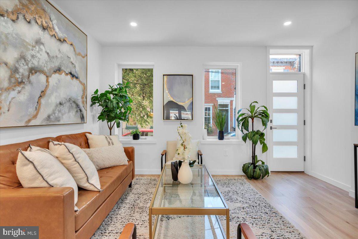 GRADUATE HOSPITAL - Residential