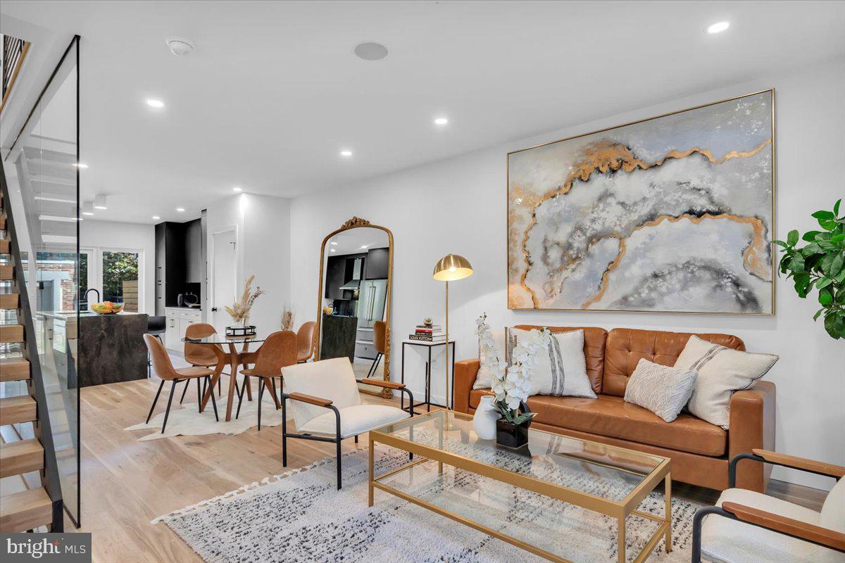 GRADUATE HOSPITAL - Residential