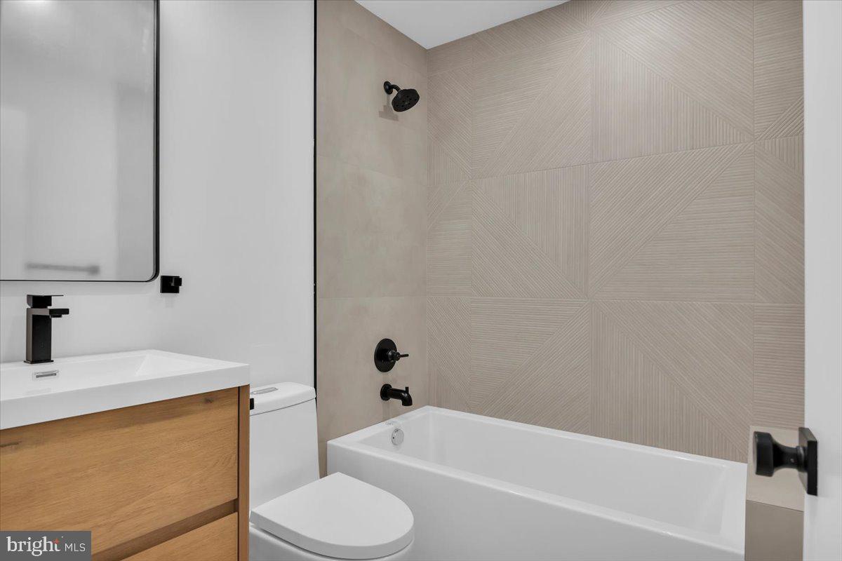 GRADUATE HOSPITAL - Residential