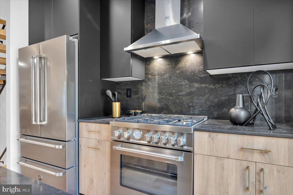 GRADUATE HOSPITAL - Residential