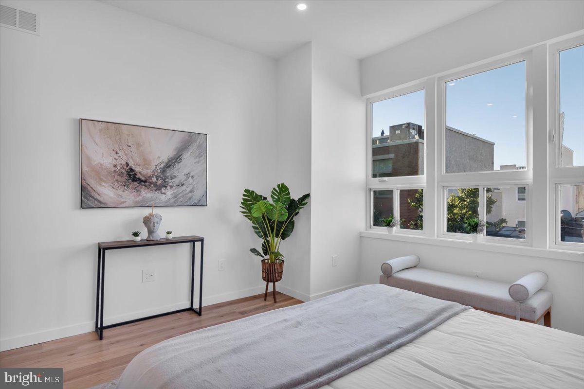 GRADUATE HOSPITAL - Residential