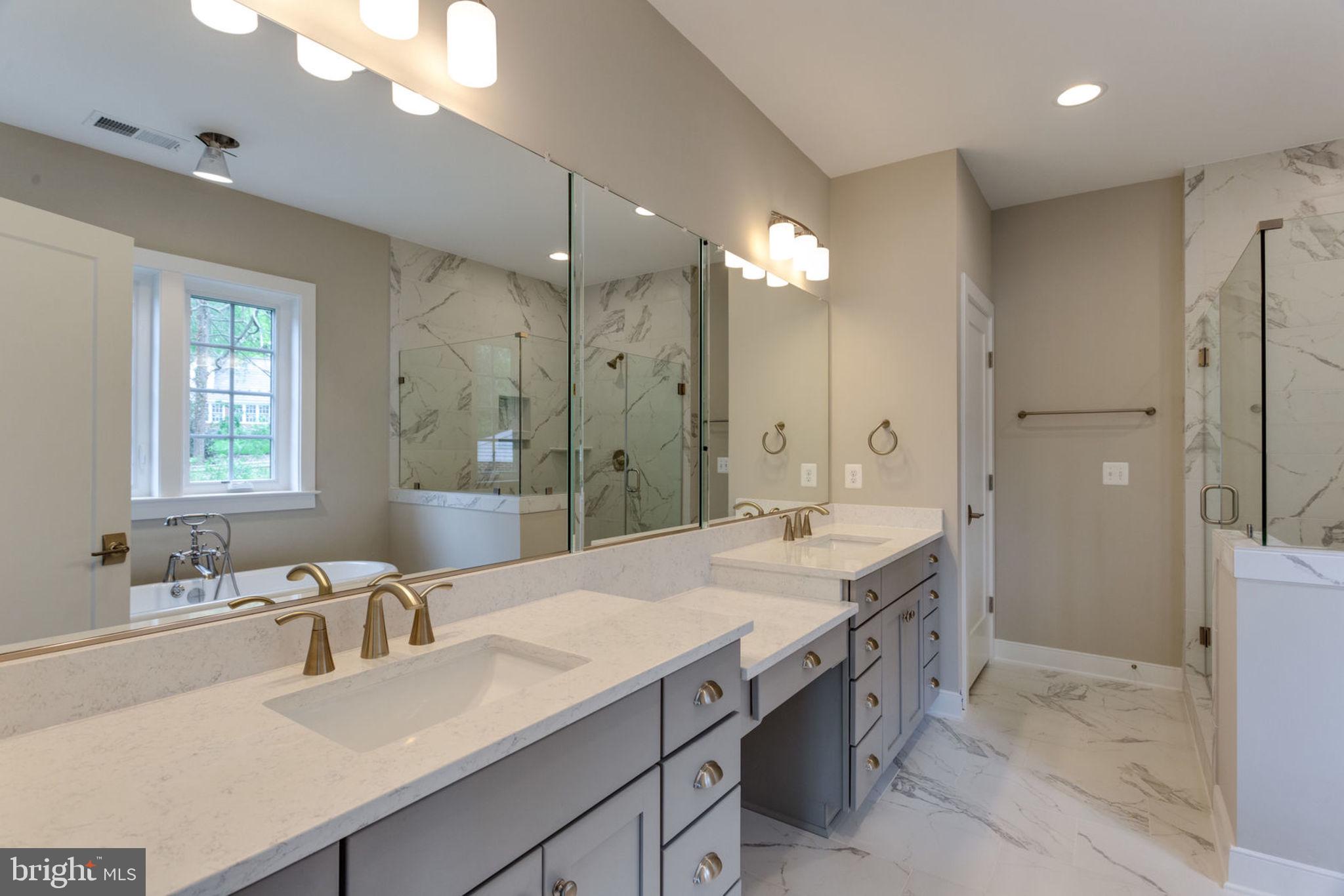 ALCOVA HEIGHTS - Residential