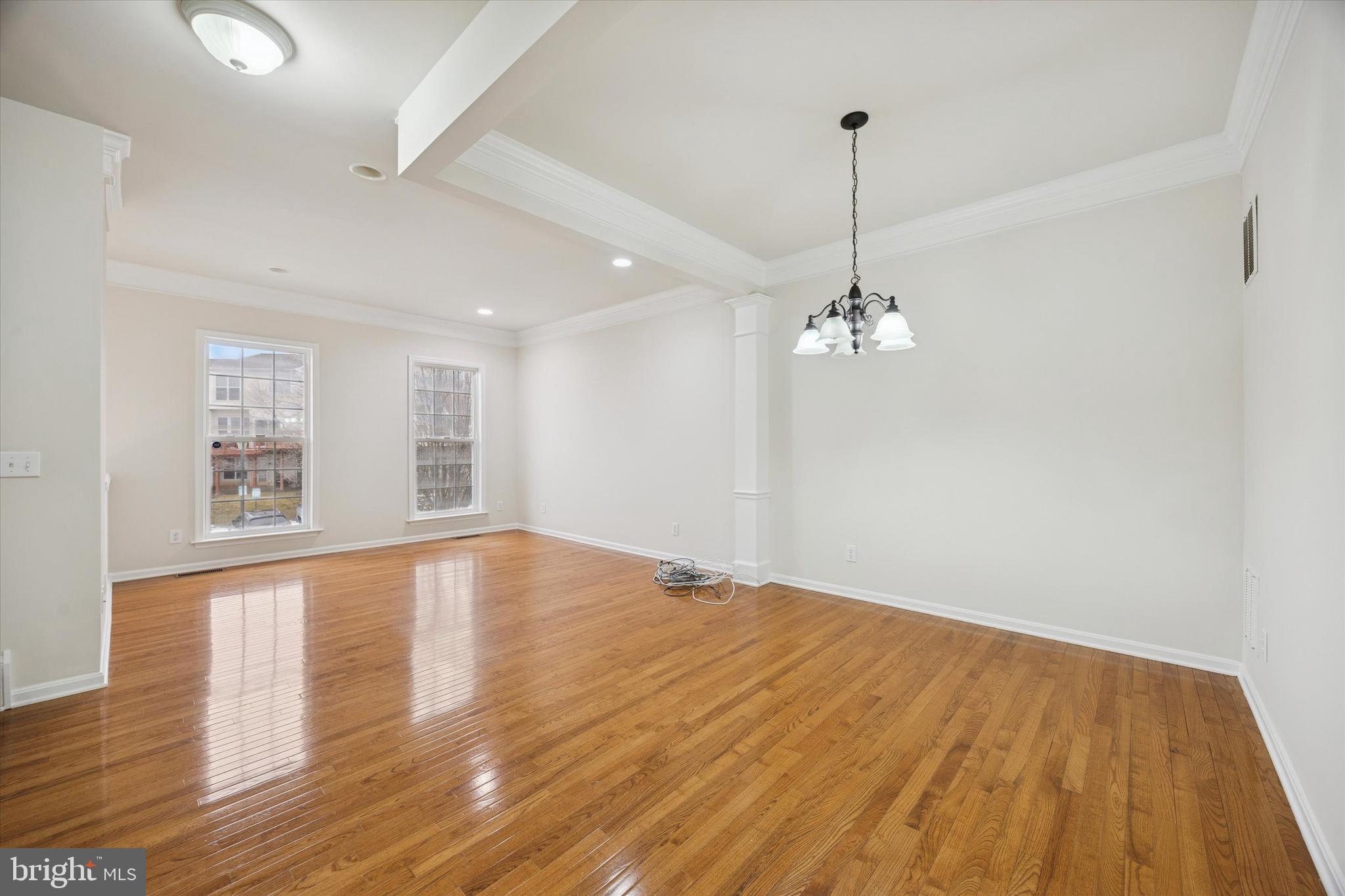 LONGFORD CROSSING - Residential