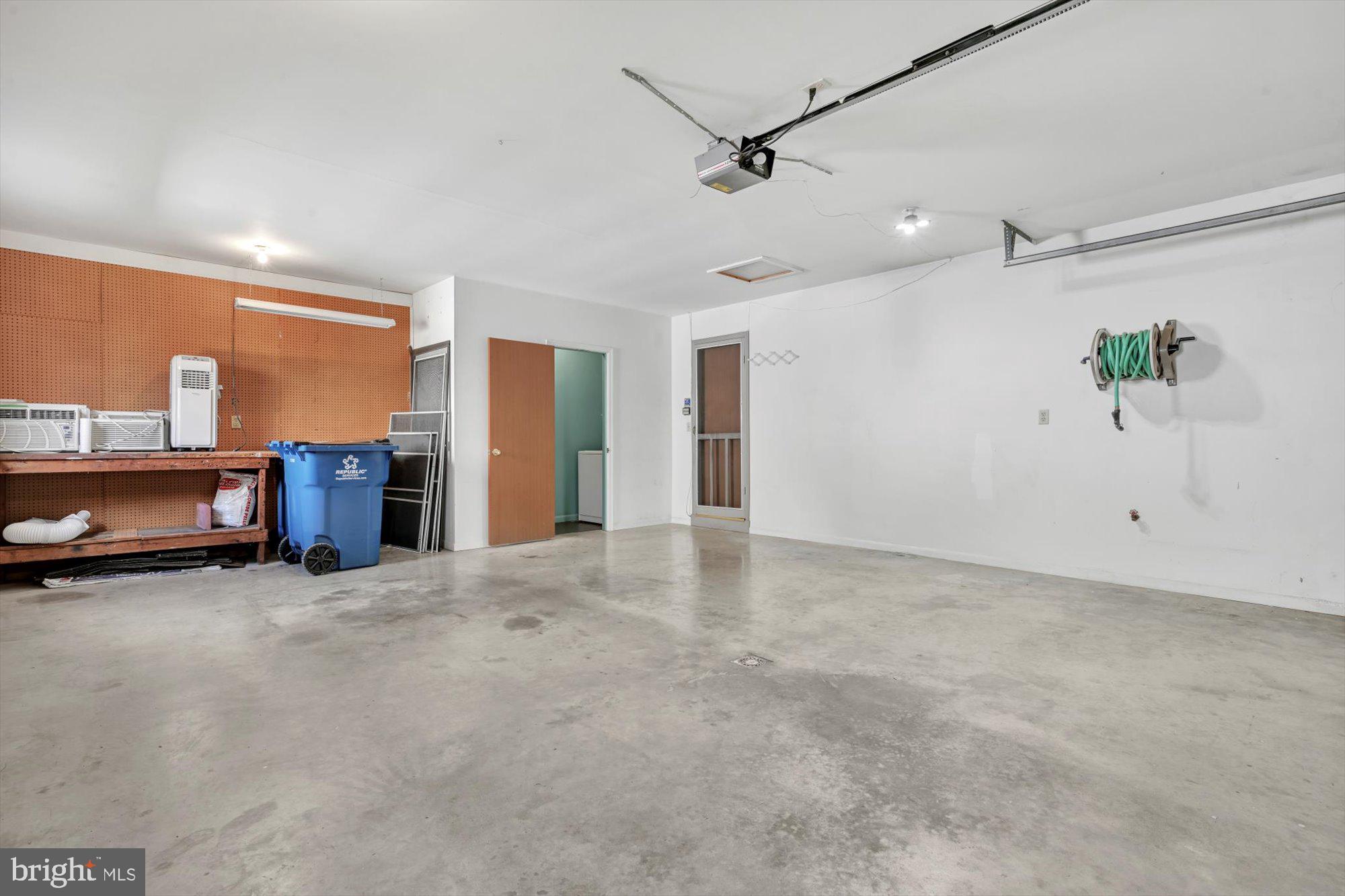 HEMPFIELD GREEN - Residential