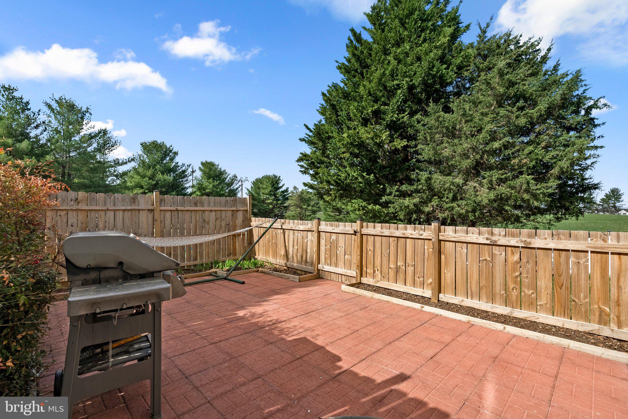 POTOMAC MEADOWS - Residential