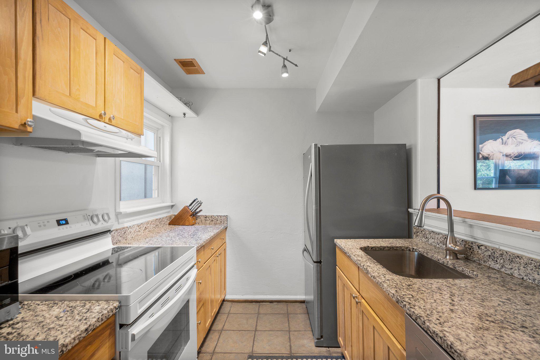 POTOMAC MEADOWS - Residential