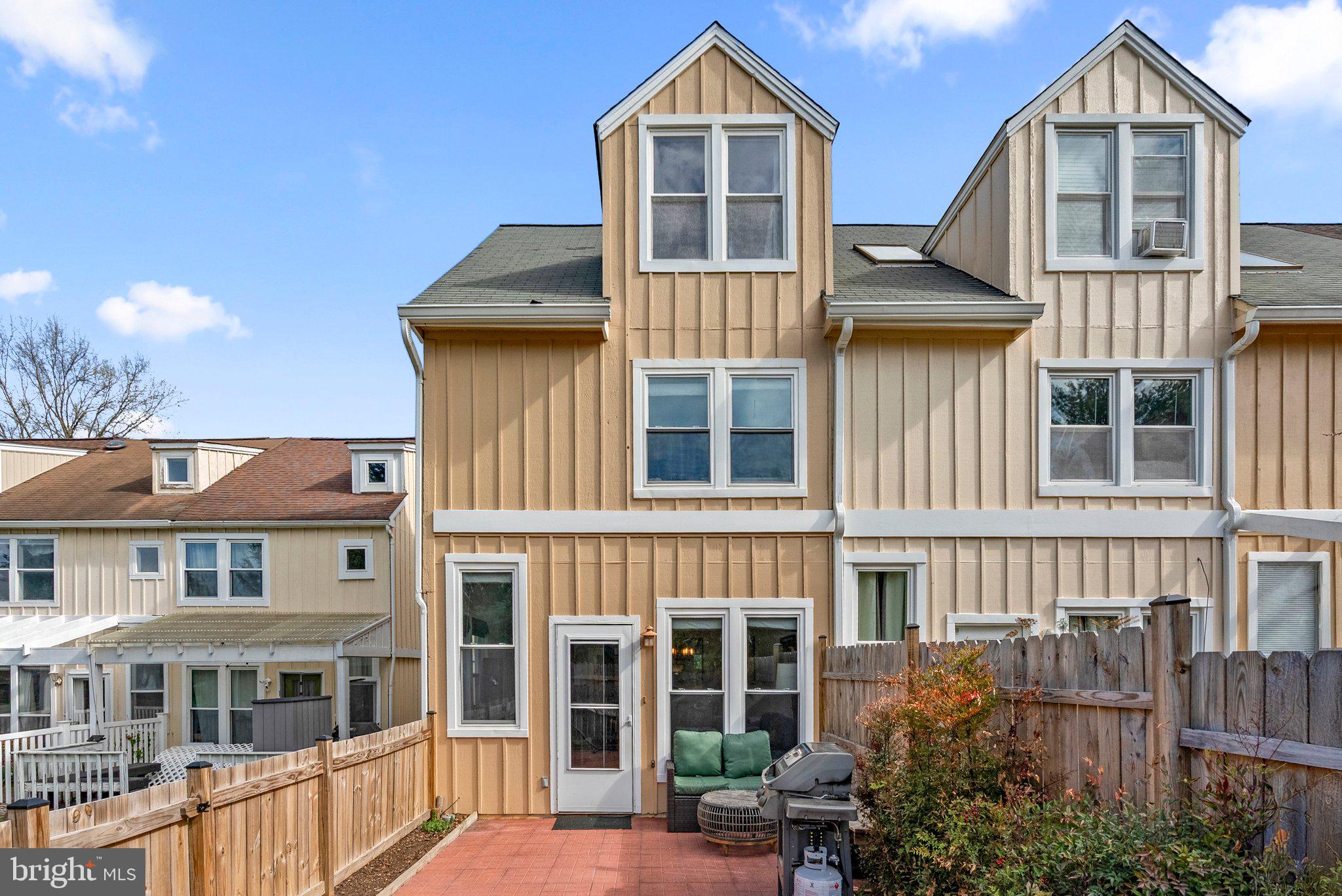 POTOMAC MEADOWS - Residential