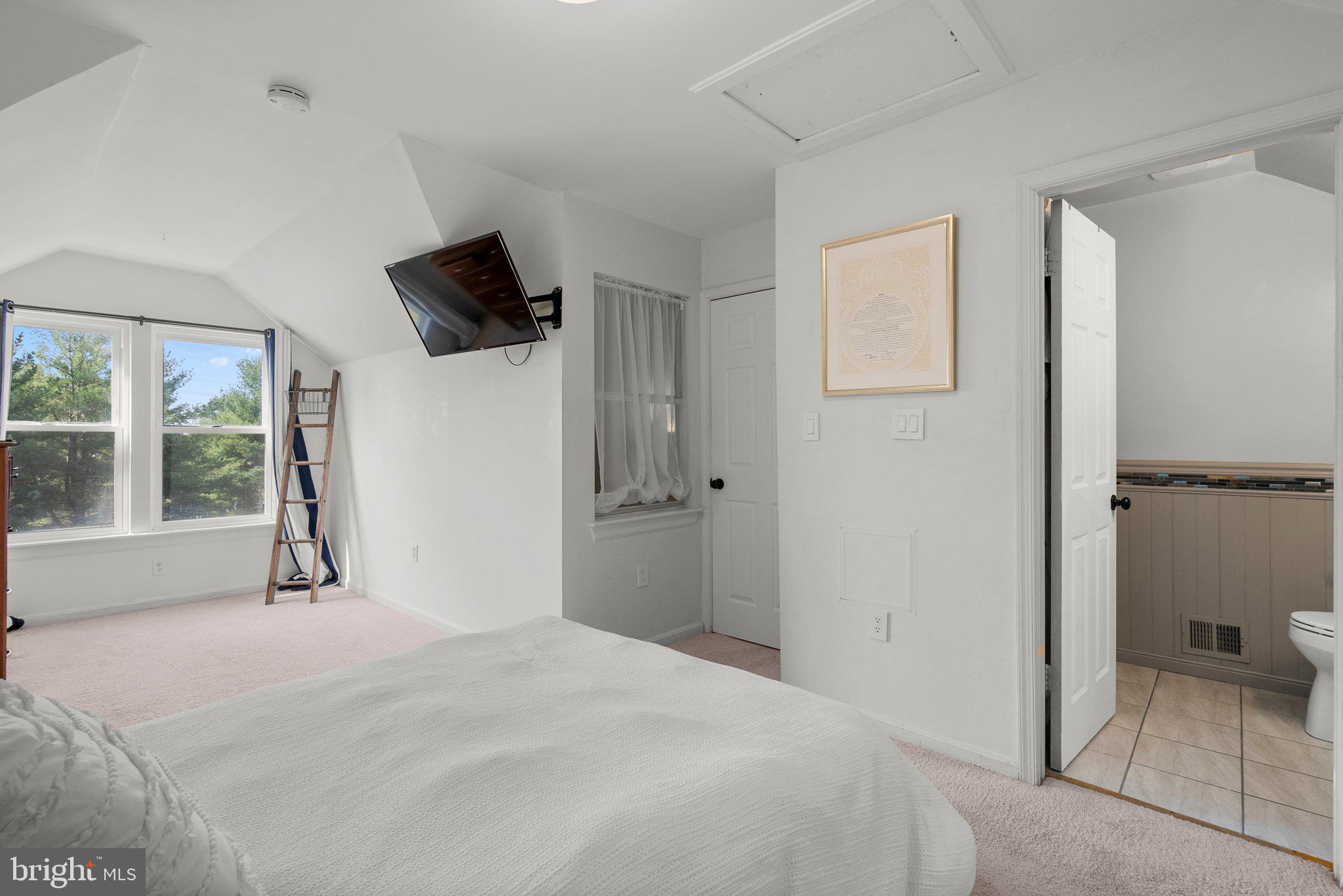 POTOMAC MEADOWS - Residential