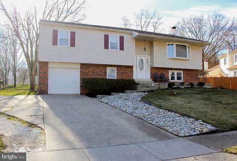 Photo of 227 Hyde Park Place, YARDLEY, PA 19067 (MLS # PABU2112010)