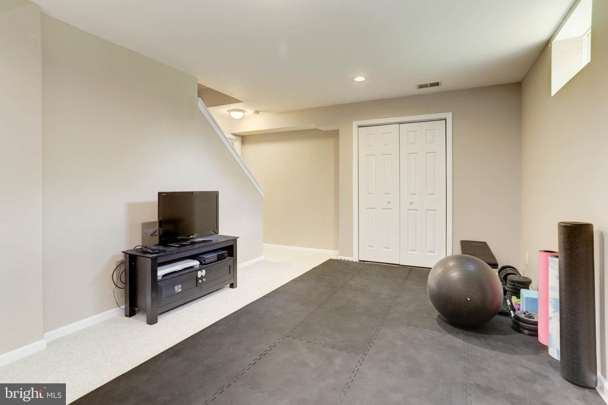 TURF VALLEY OVERLOOK - Residential