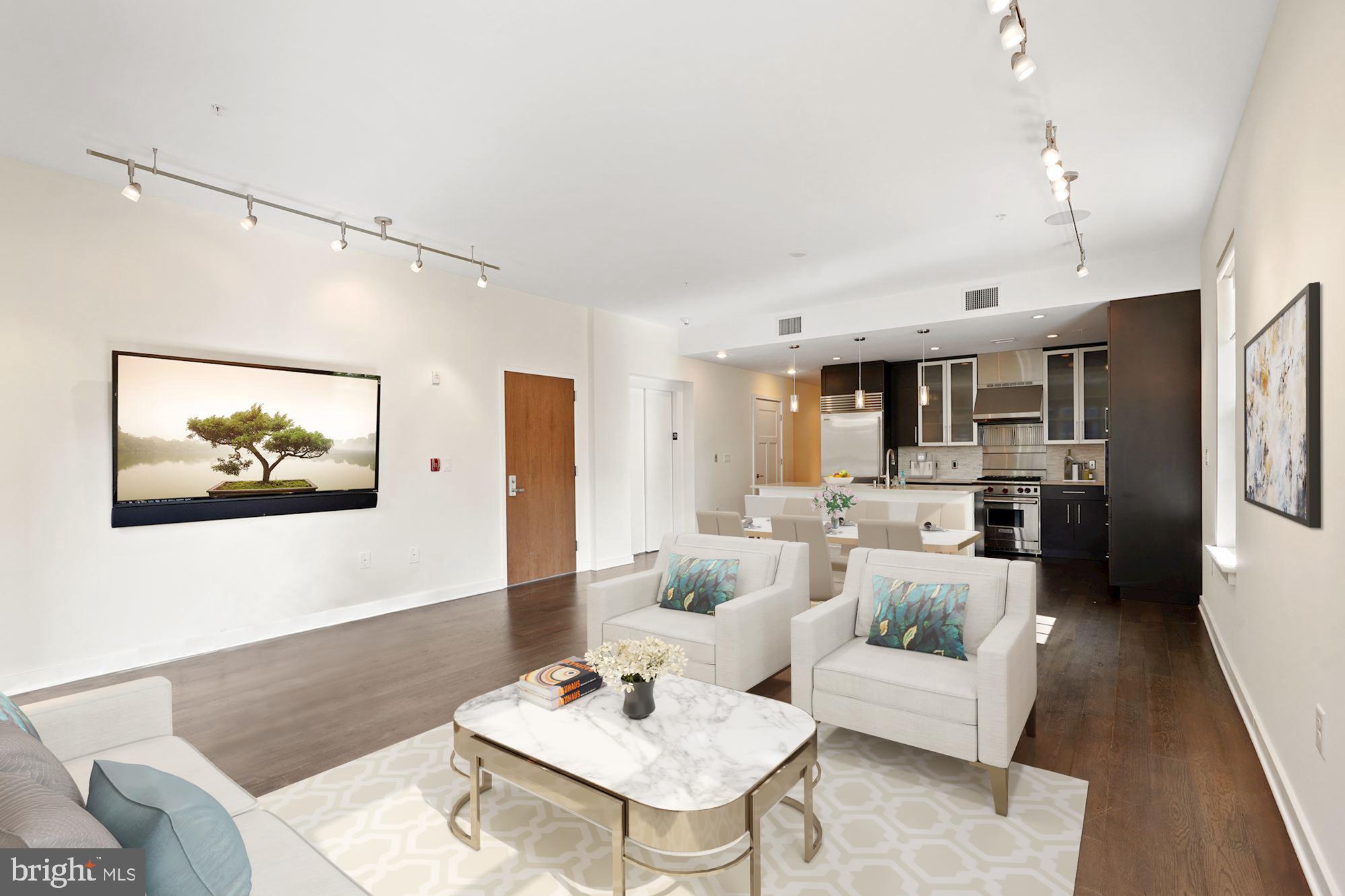 GASLIGHT SQUARE - Residential