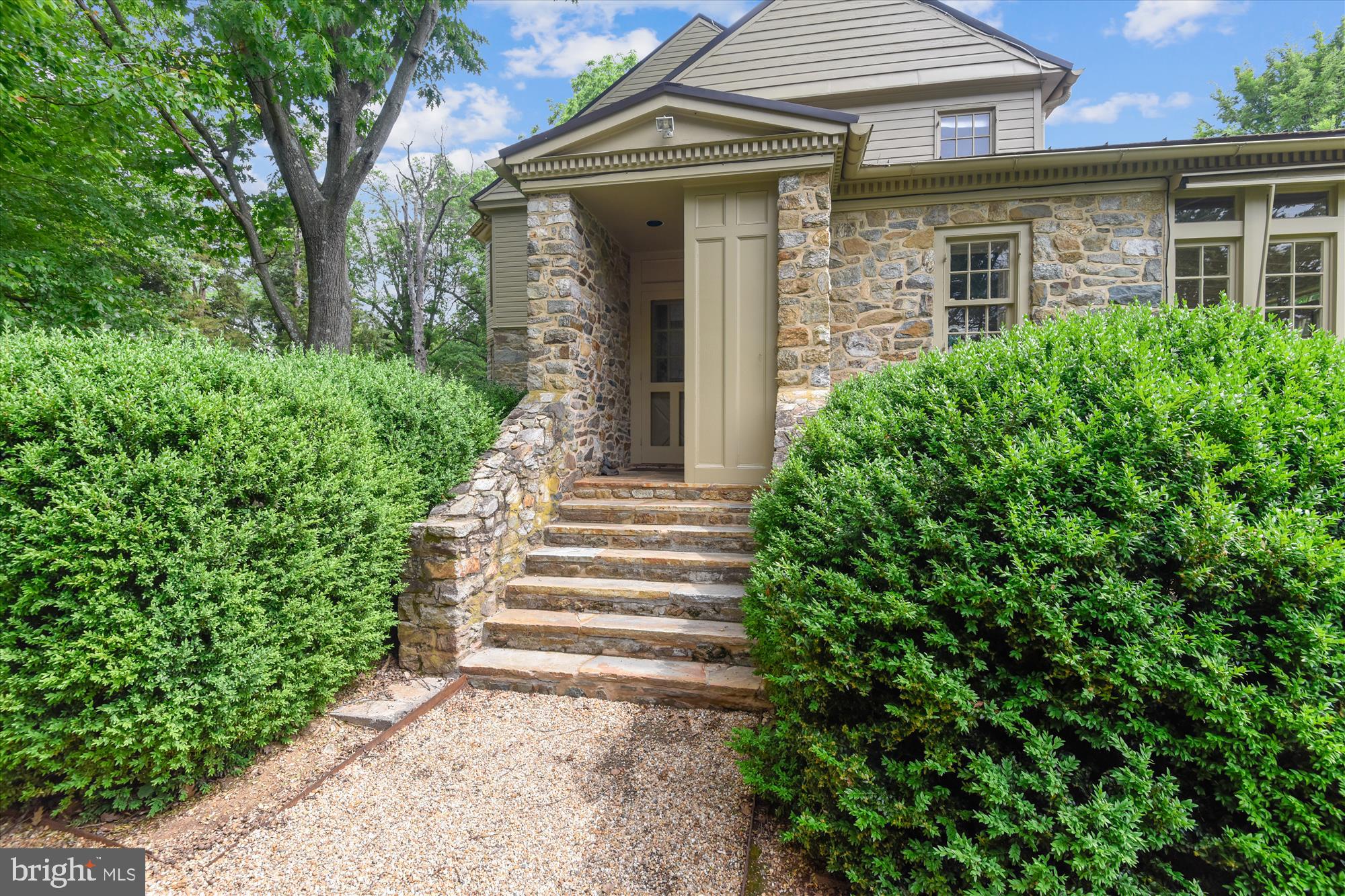 MIDDLEBURG - Residential