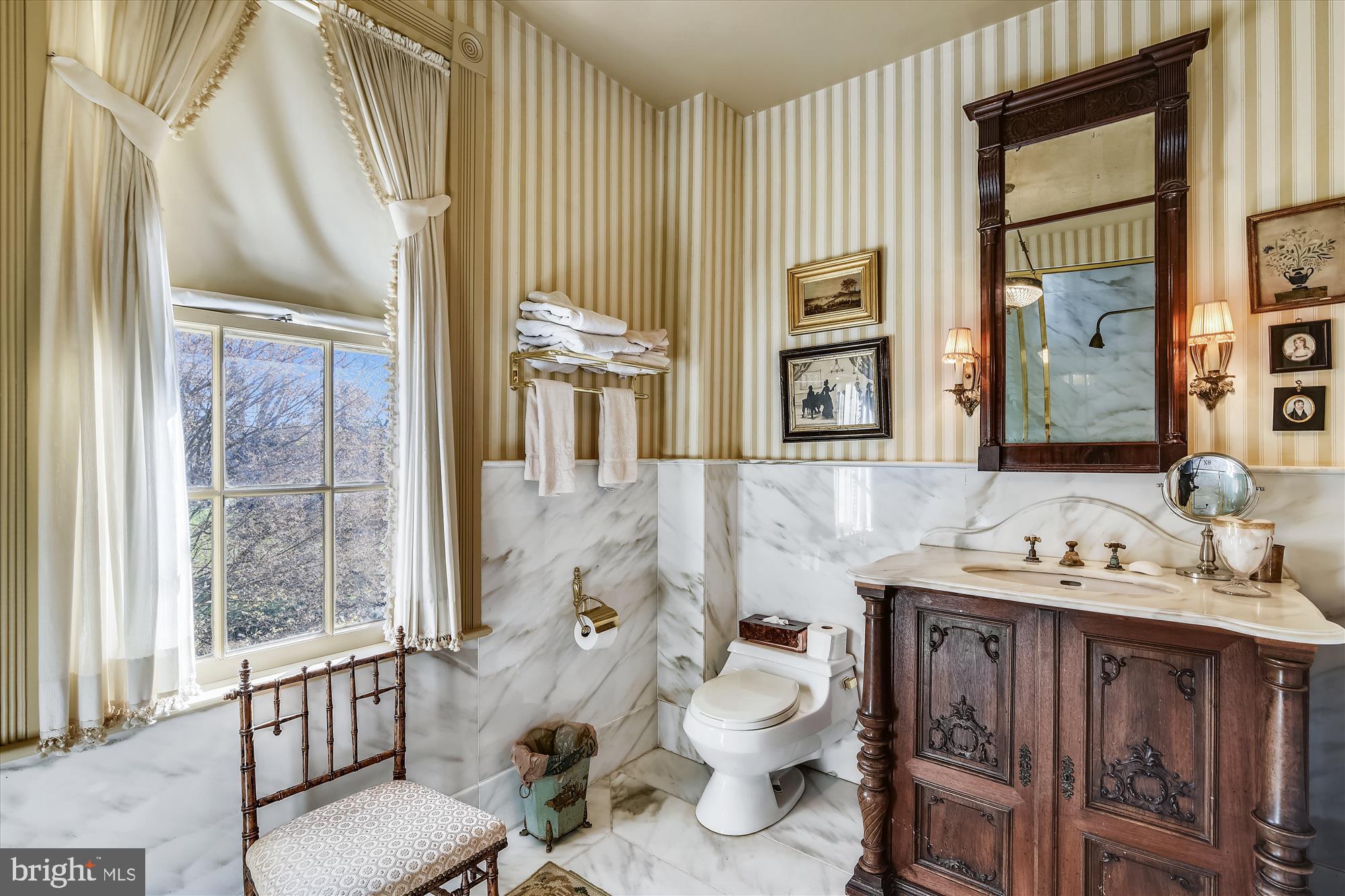 MIDDLEBURG - Residential