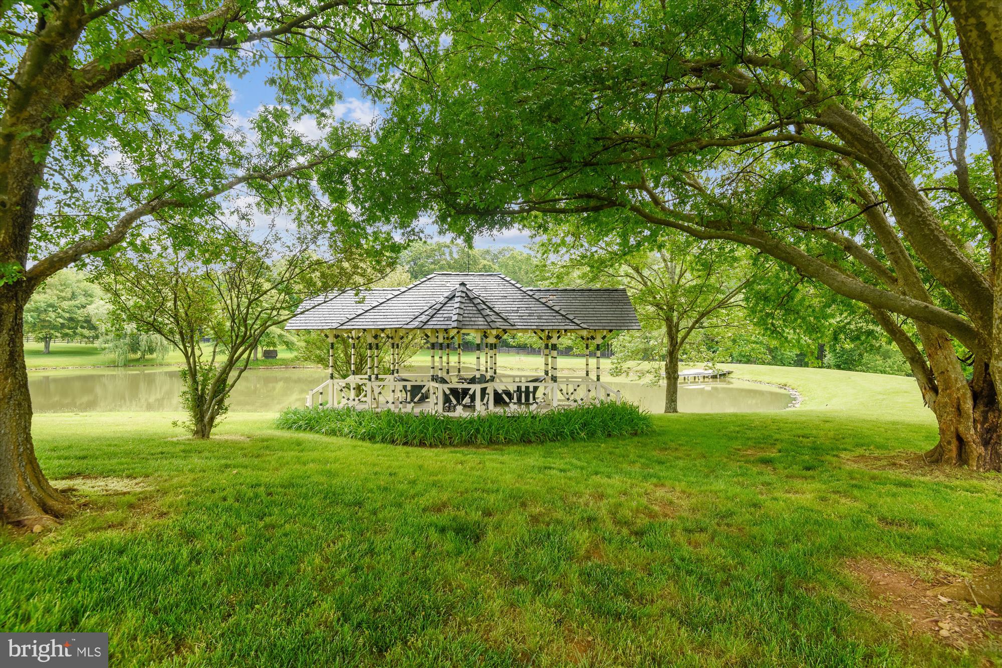 MIDDLEBURG - Residential