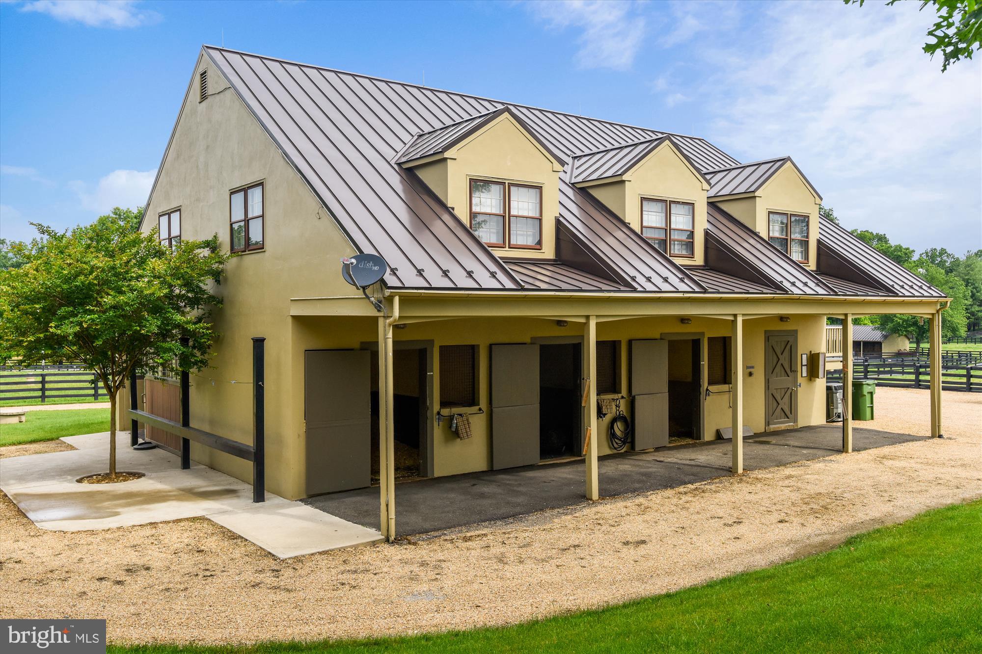 MIDDLEBURG - Residential