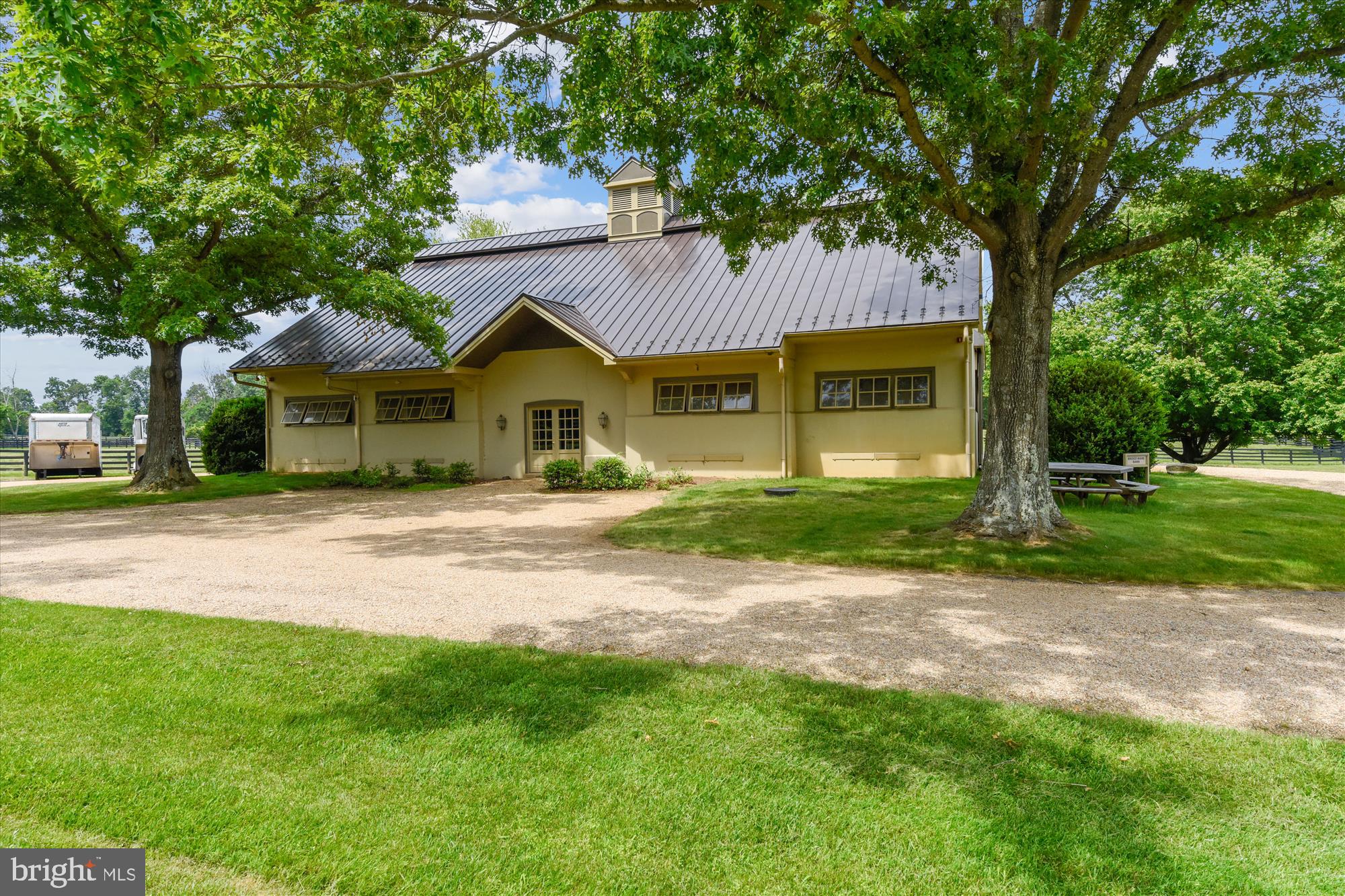 MIDDLEBURG - Residential