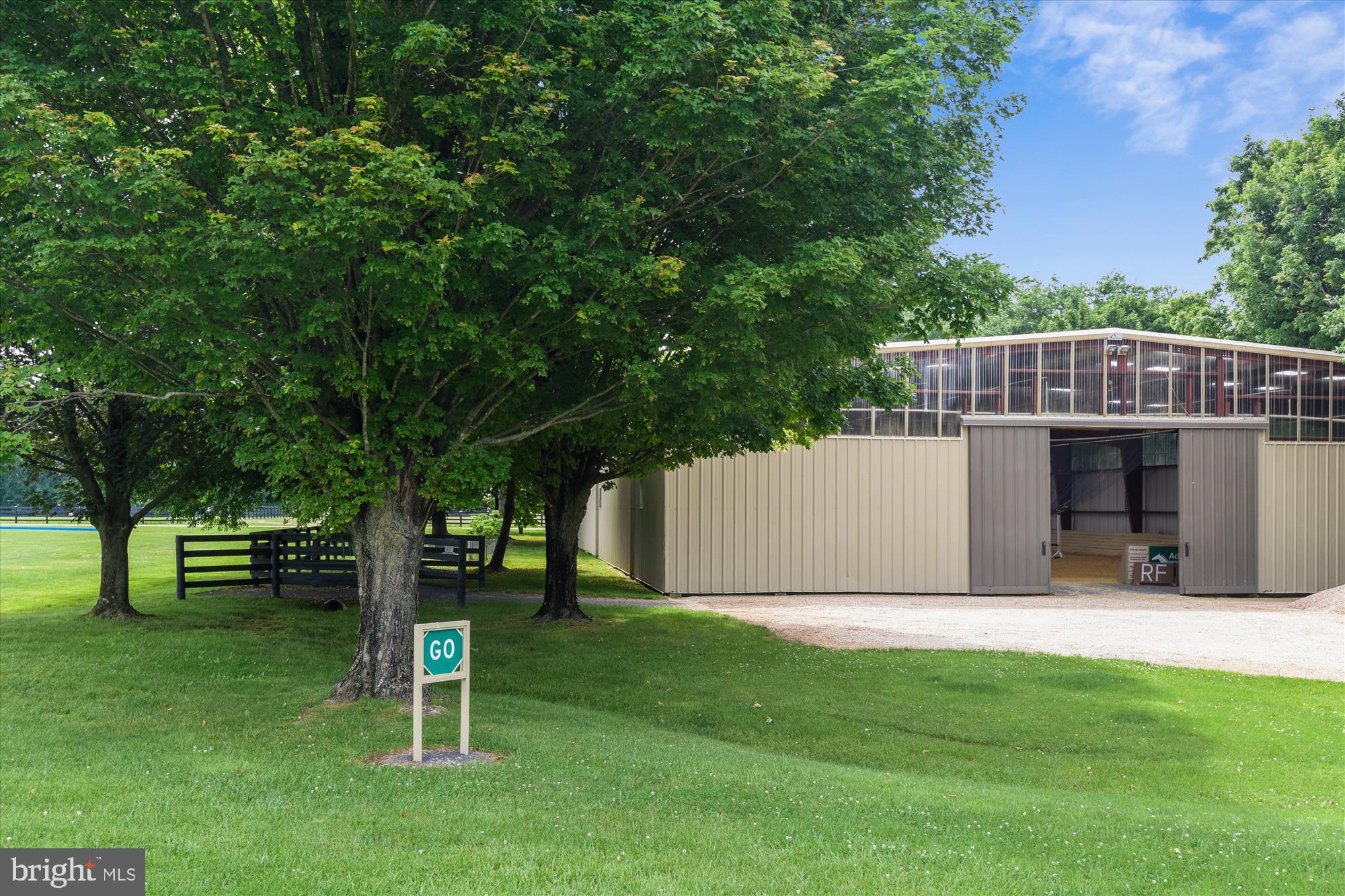 MIDDLEBURG - Residential