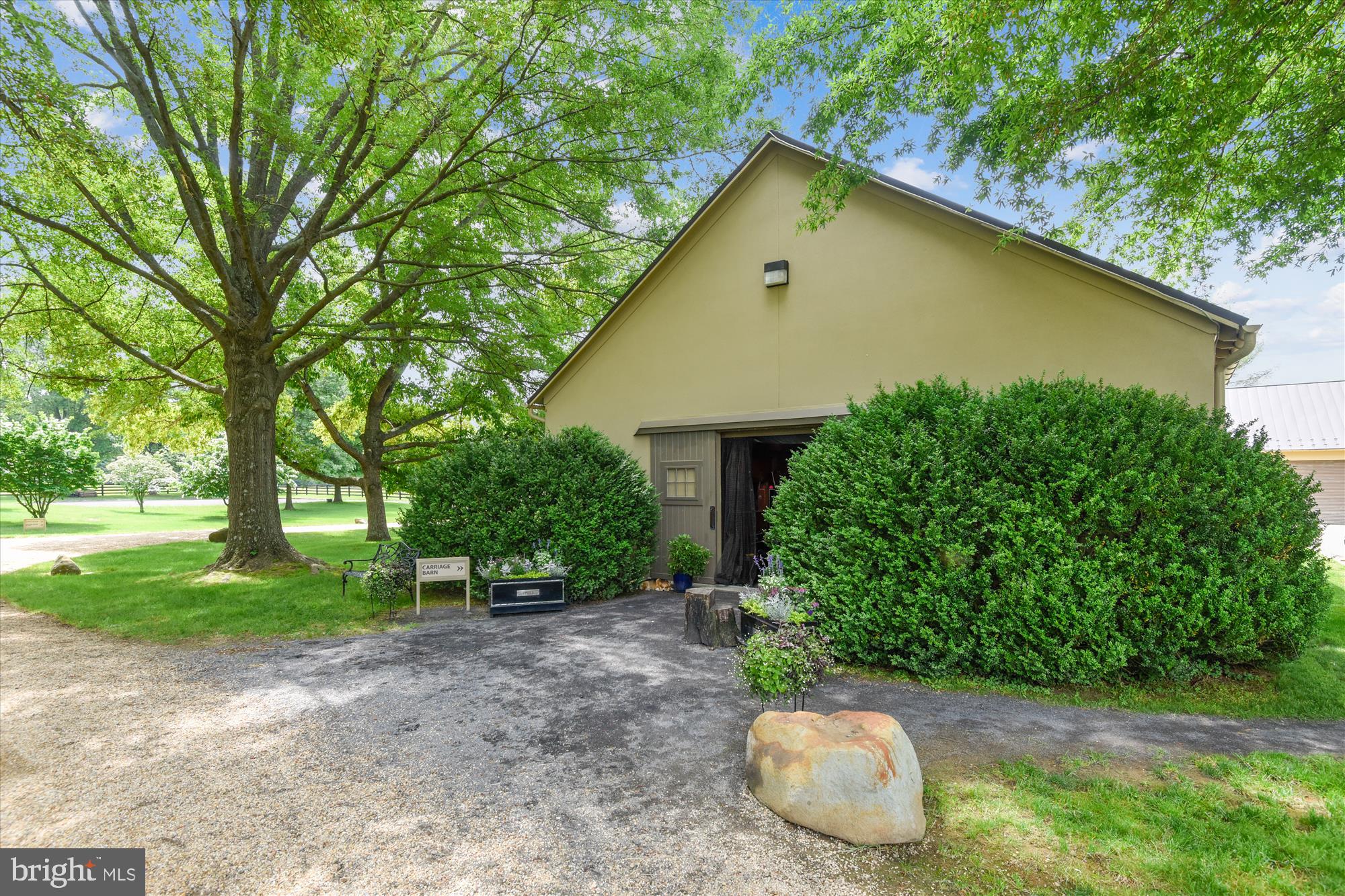 MIDDLEBURG - Residential