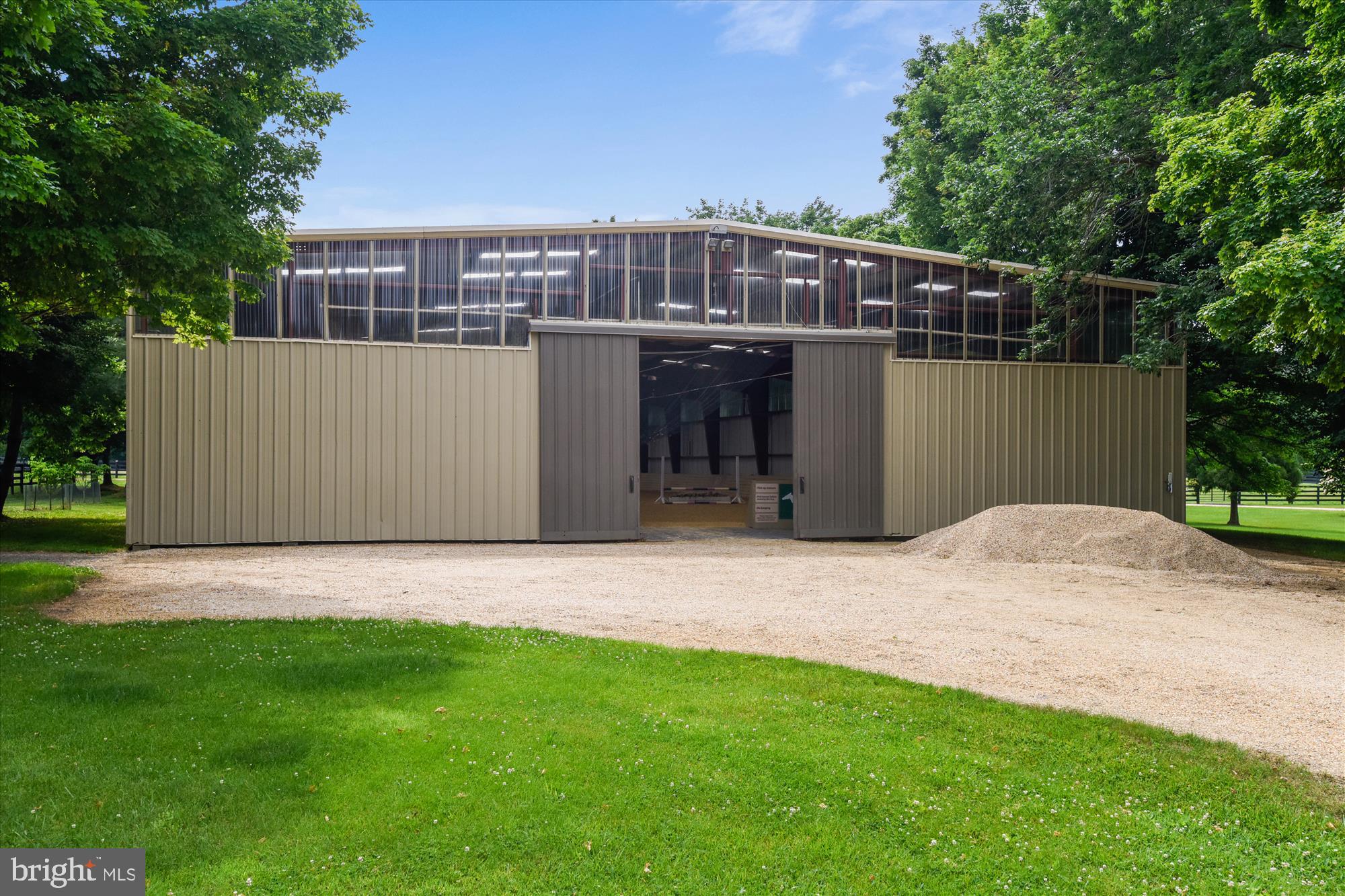 MIDDLEBURG - Residential