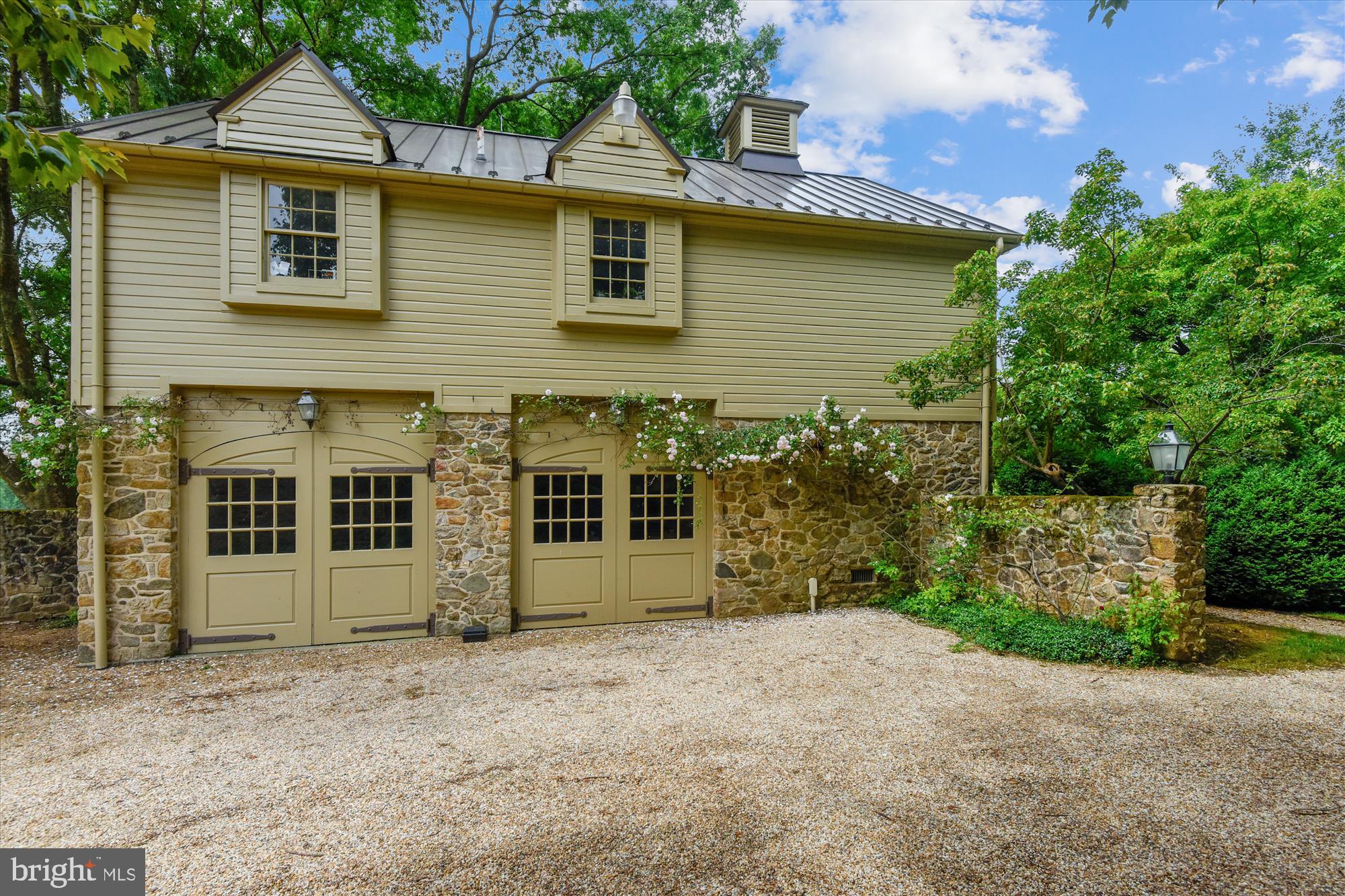 MIDDLEBURG - Residential