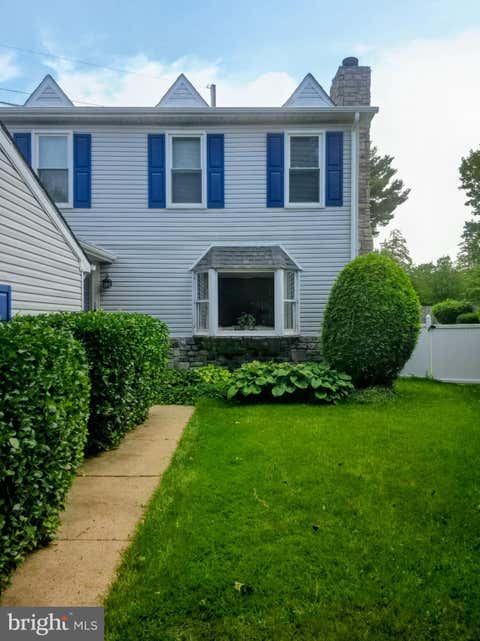 Townhouse For Sale - 1036 Hazelwood Drive<br/> PHILADELPHIA, PA 19150