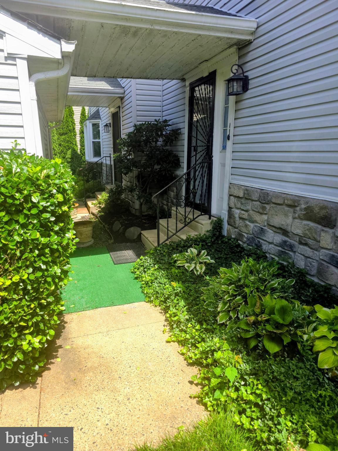 1036 HAZELWOOD DRIVE