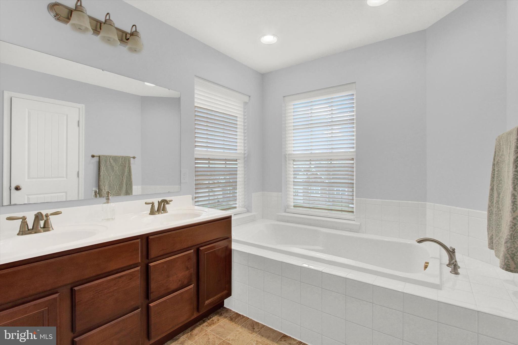 CUMBERLAND VILLAGE - Residential