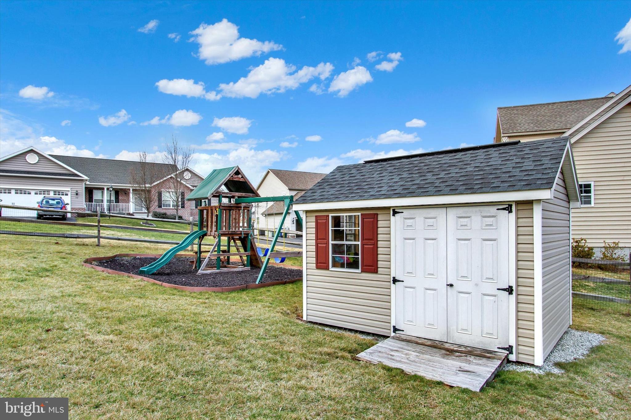 CUMBERLAND VILLAGE - Residential