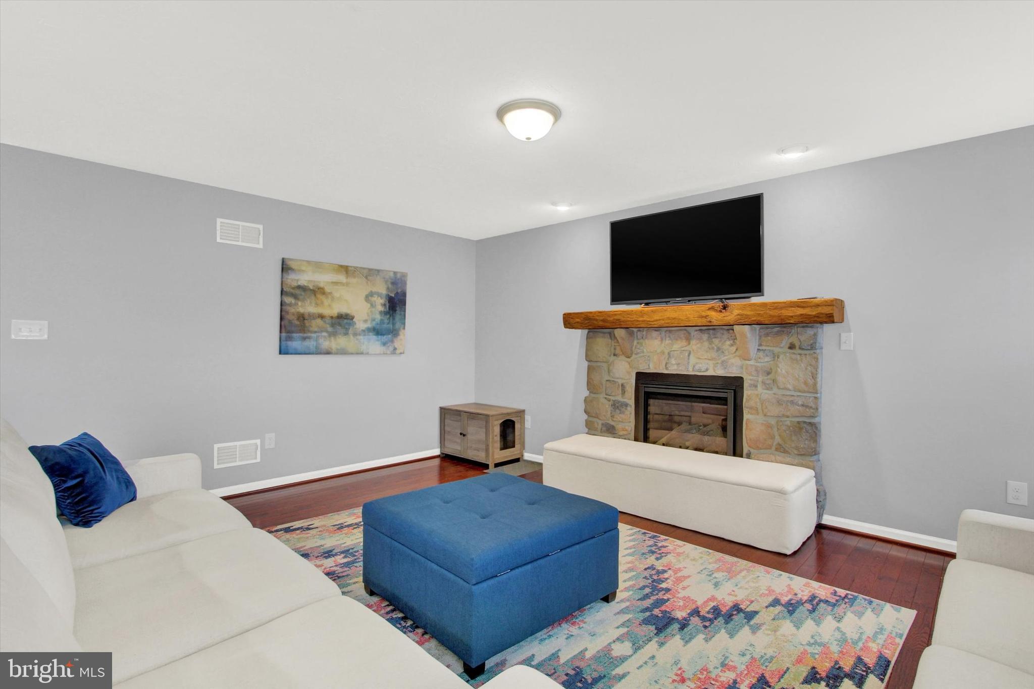 CUMBERLAND VILLAGE - Residential