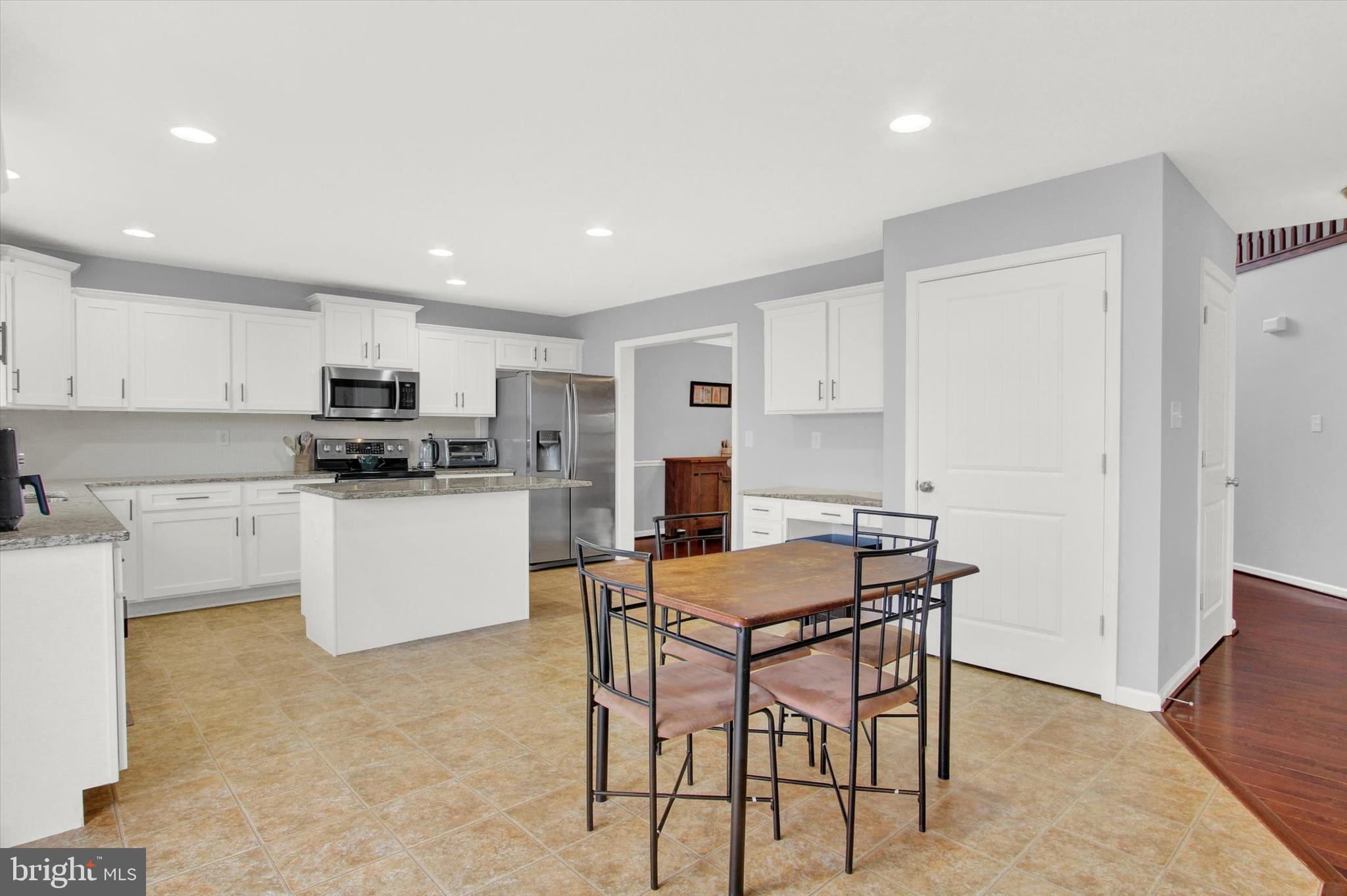 CUMBERLAND VILLAGE - Residential