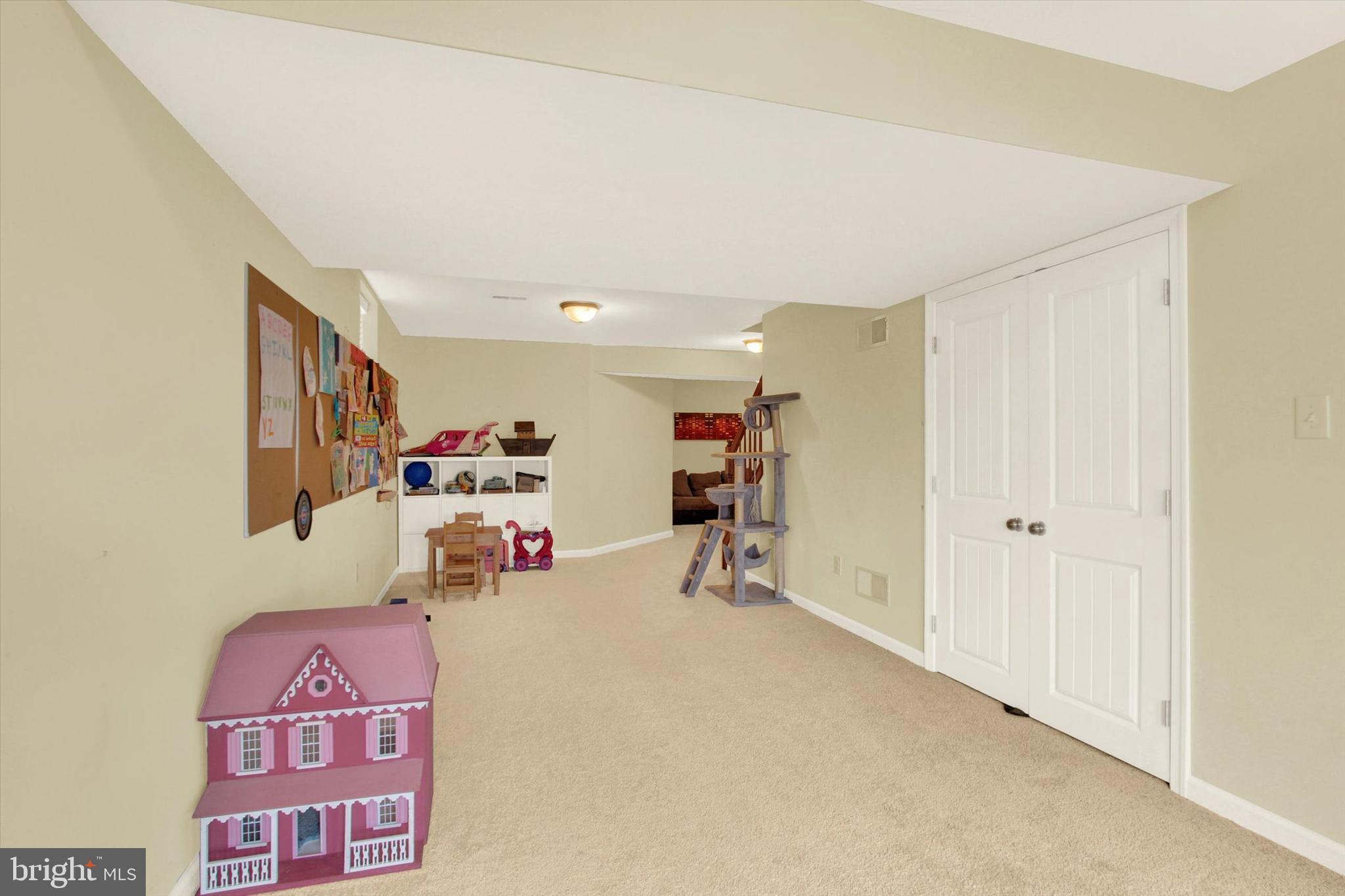 CUMBERLAND VILLAGE - Residential