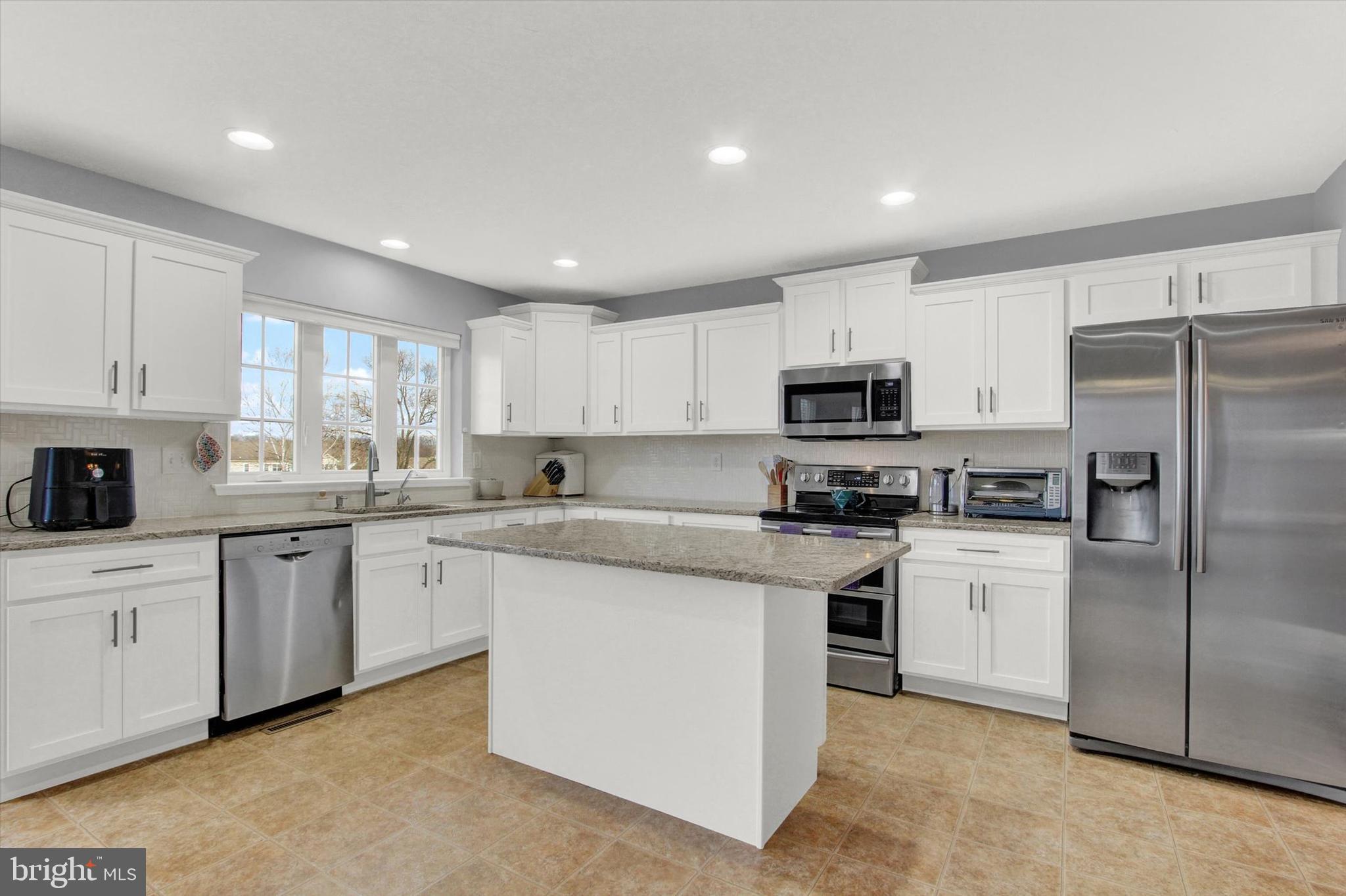 CUMBERLAND VILLAGE - Residential