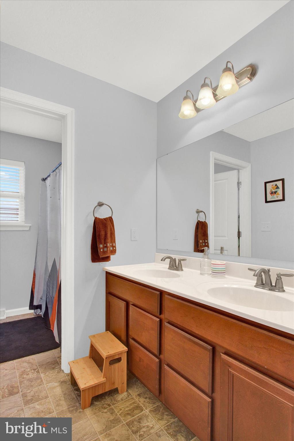 CUMBERLAND VILLAGE - Residential