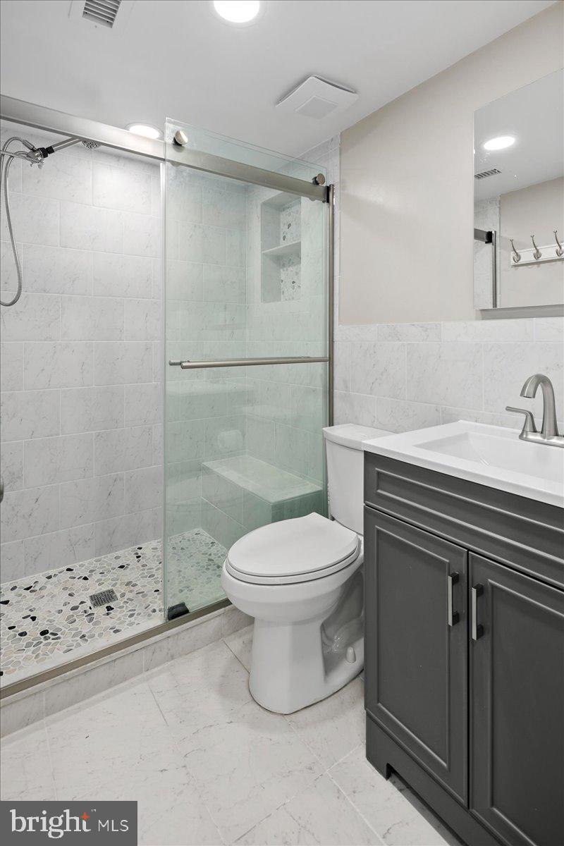 HERITAGE WOODS NORTH - Residential