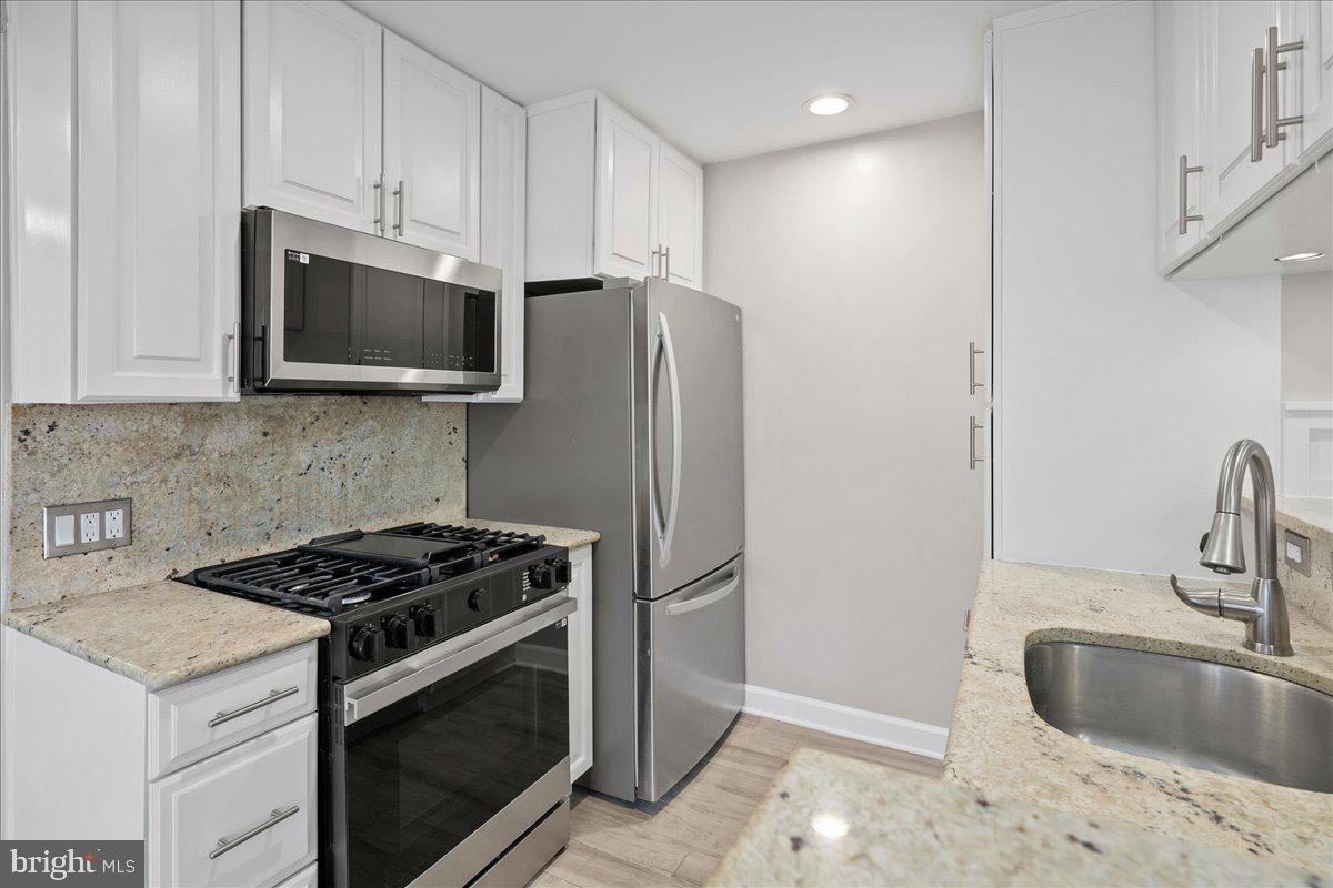 HERITAGE WOODS NORTH - Residential