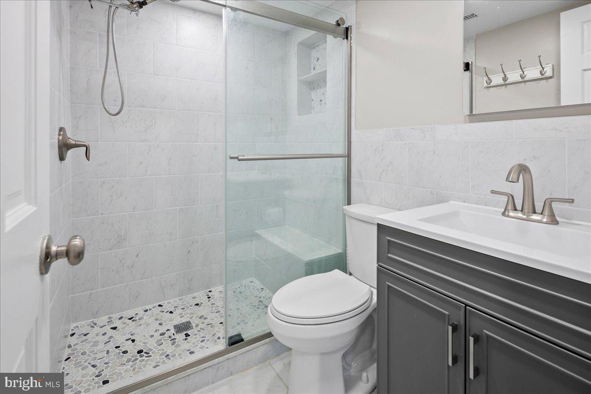 HERITAGE WOODS NORTH - Residential