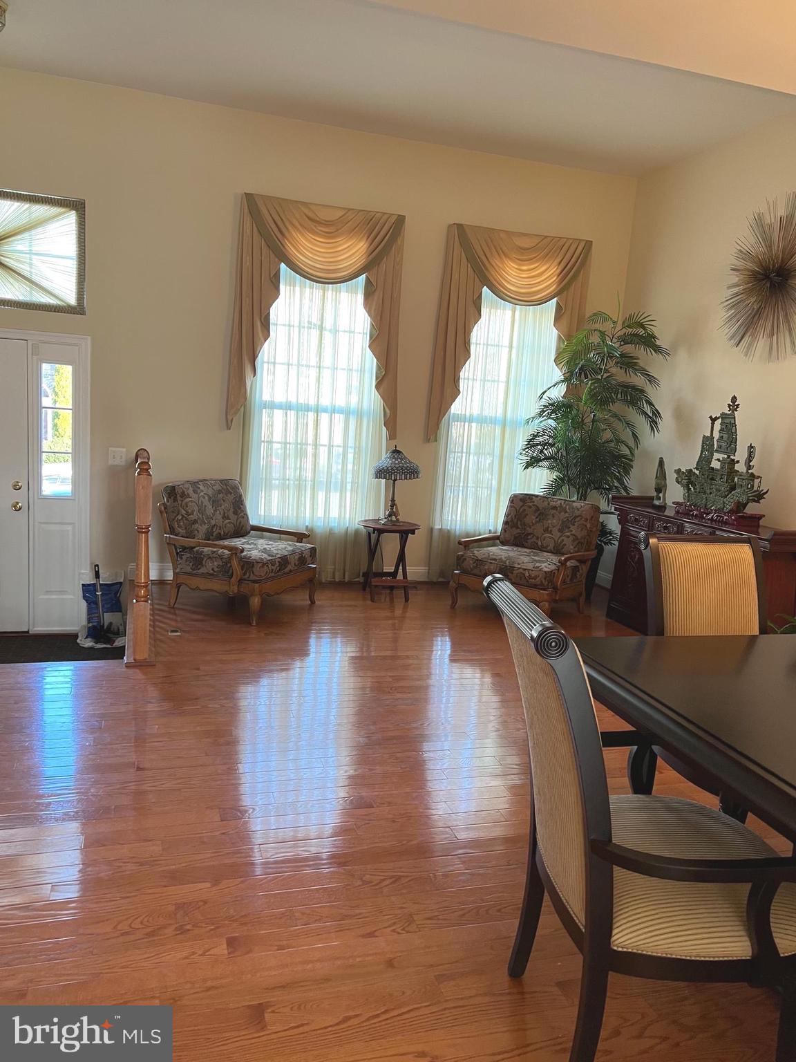 POTOMAC CROSSING - Residential