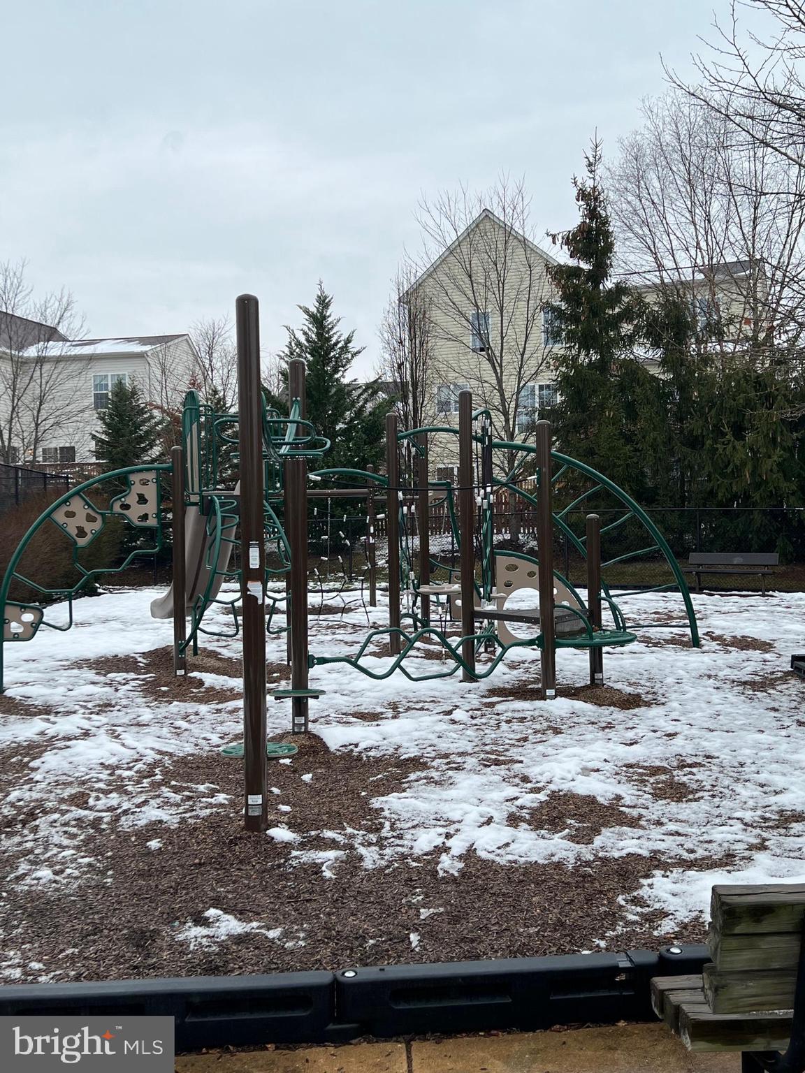 POTOMAC CROSSING - Residential