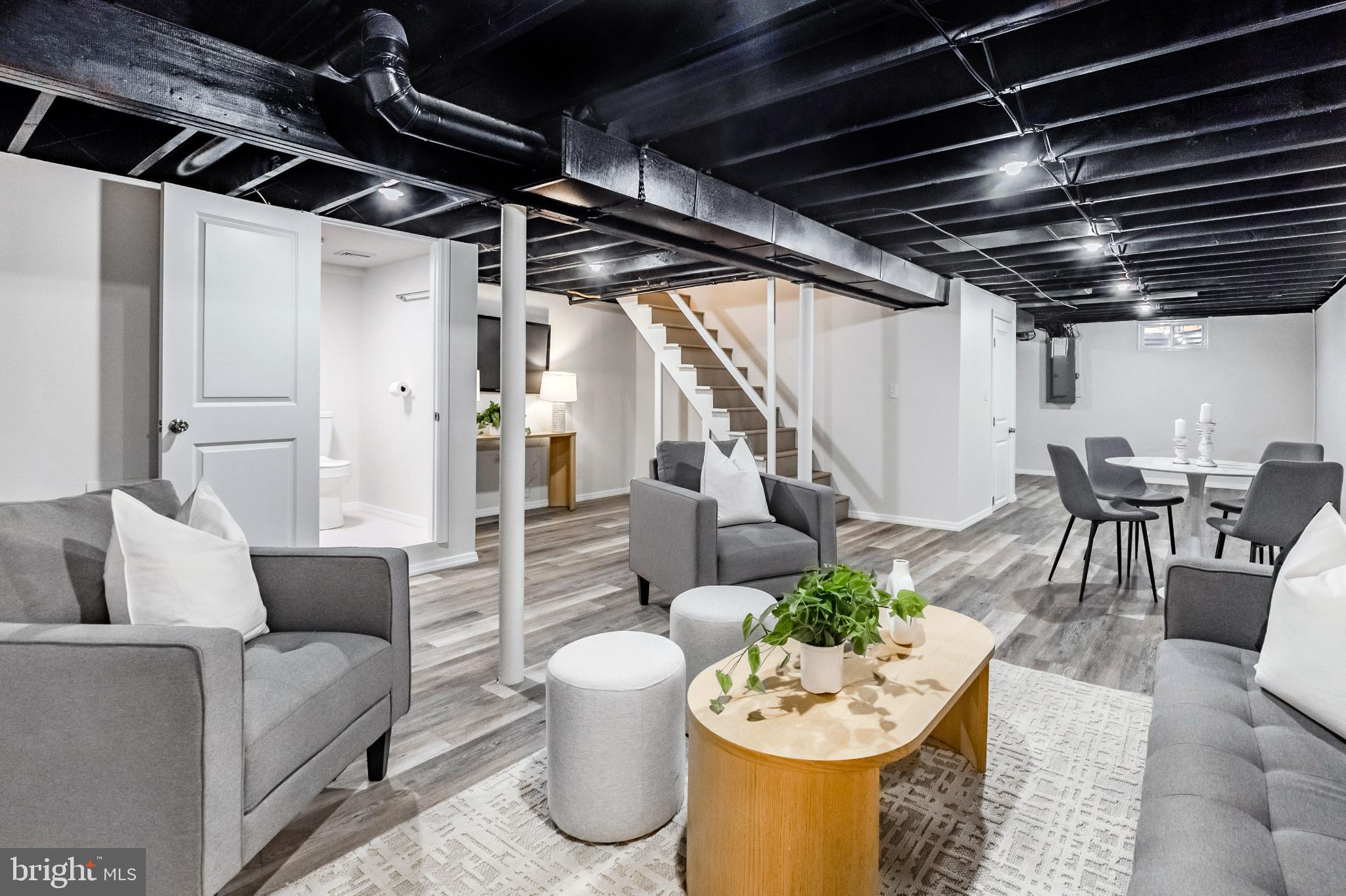 KIRKLYN - Residential