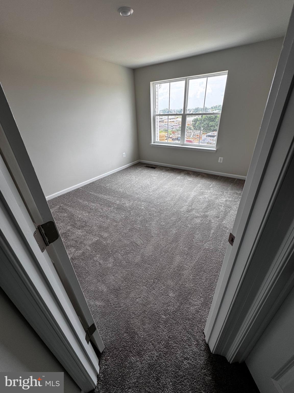 RED CLOVER MEADOWS - Residential Lease