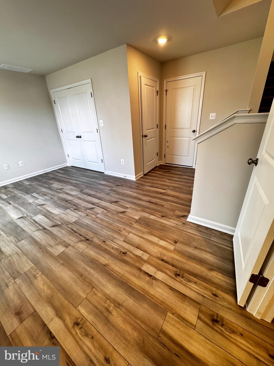 RED CLOVER MEADOWS - Residential Lease