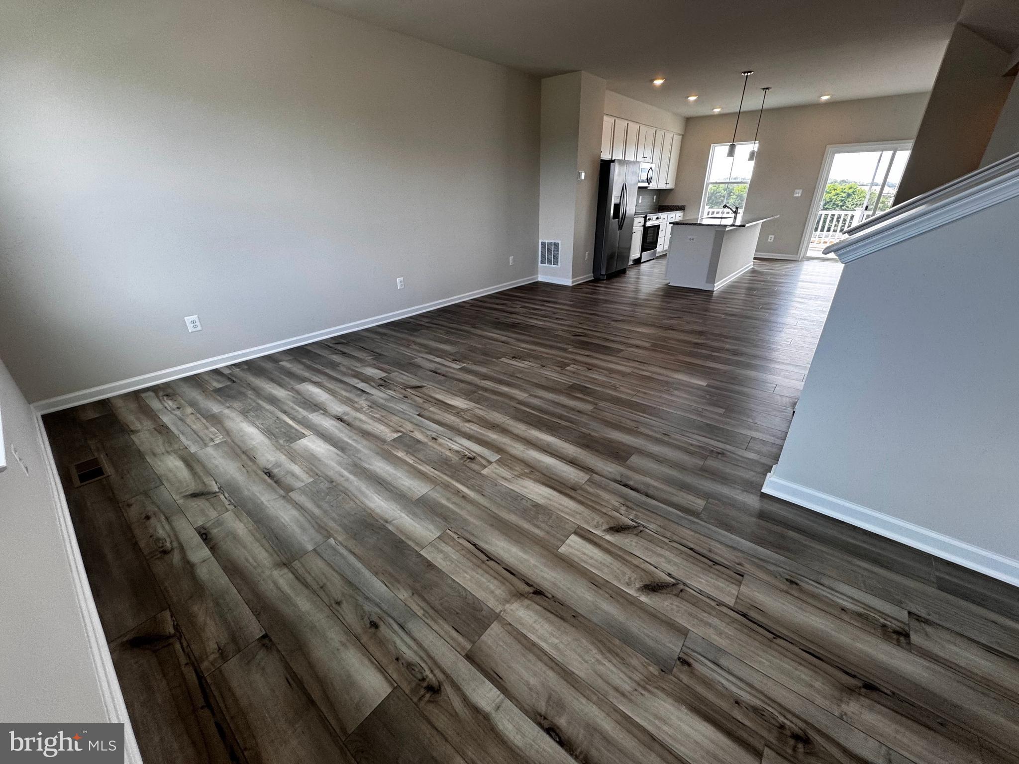 RED CLOVER MEADOWS - Residential Lease