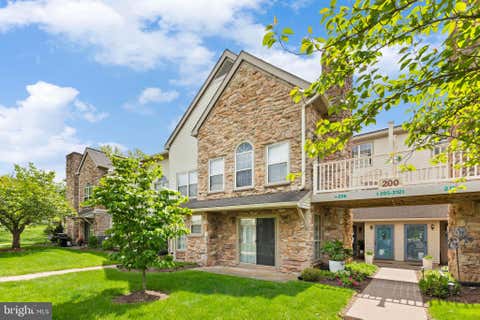 Townhouse For Rent - 206 Remington Court<br/> Bucks County, CHALFONT, PA 18914