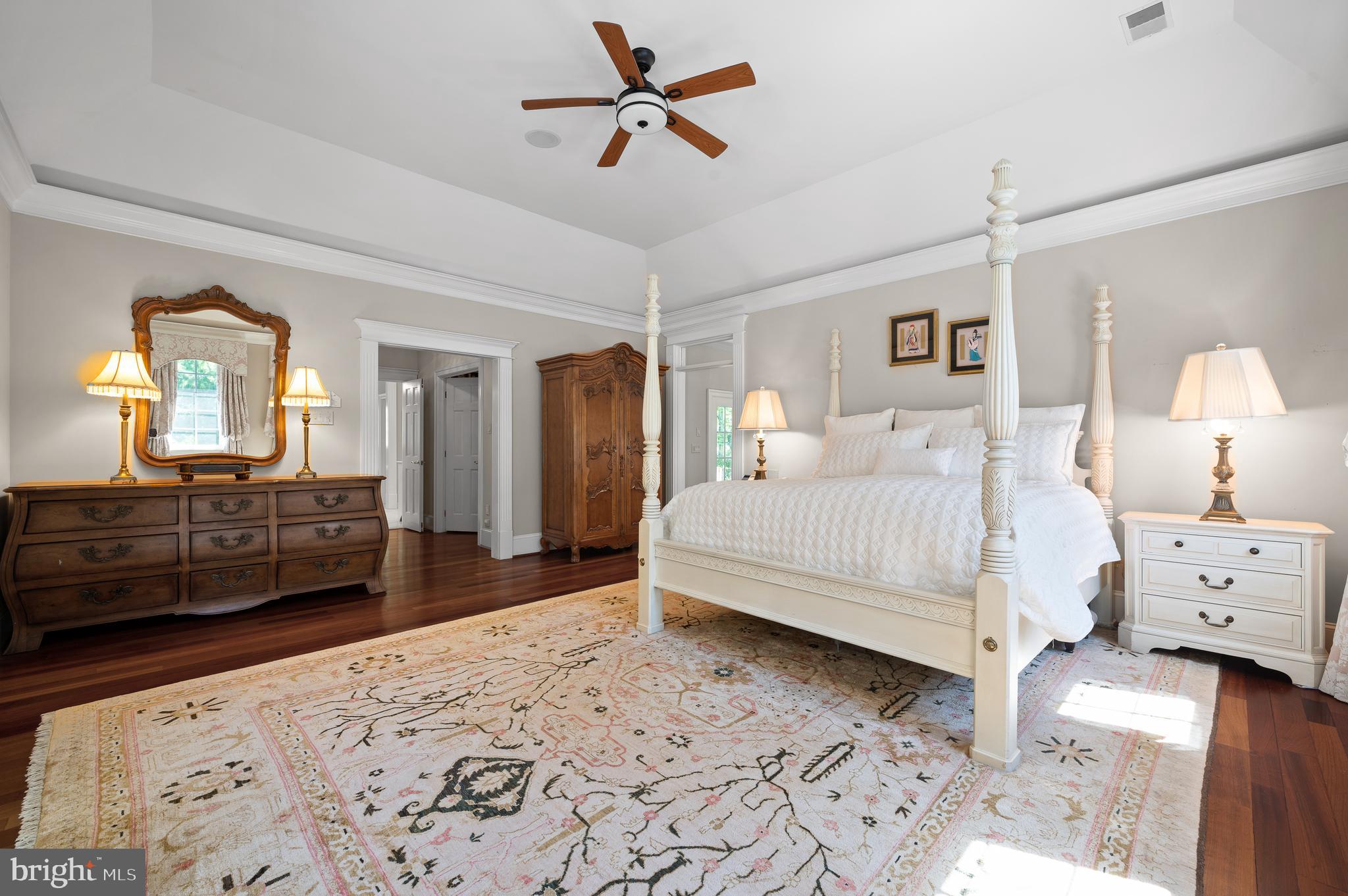 RADNOR HUNT - Residential