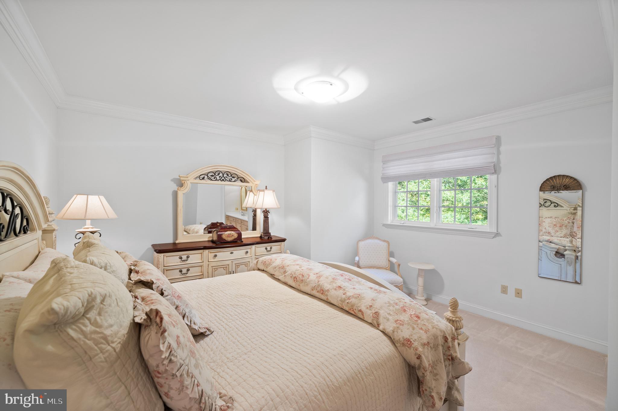 RADNOR HUNT - Residential