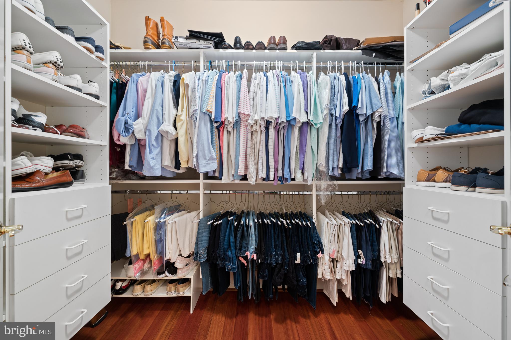 RADNOR HUNT - Residential