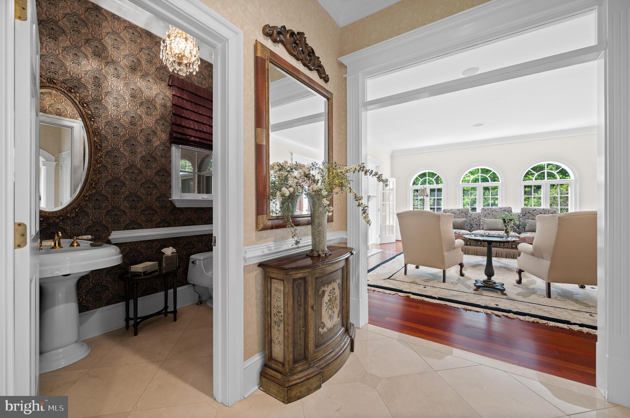 RADNOR HUNT - Residential